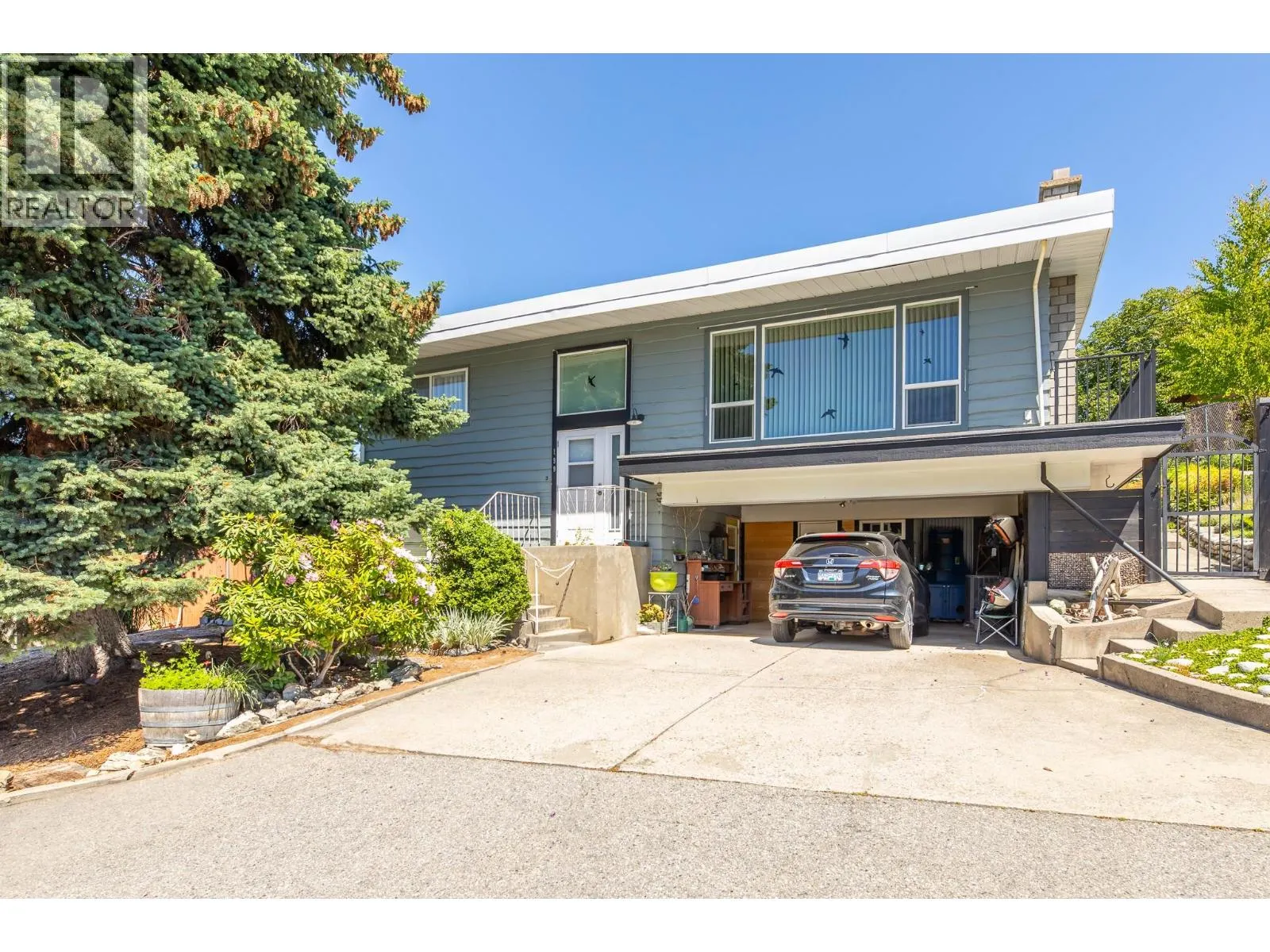 199 Walden Crescent
