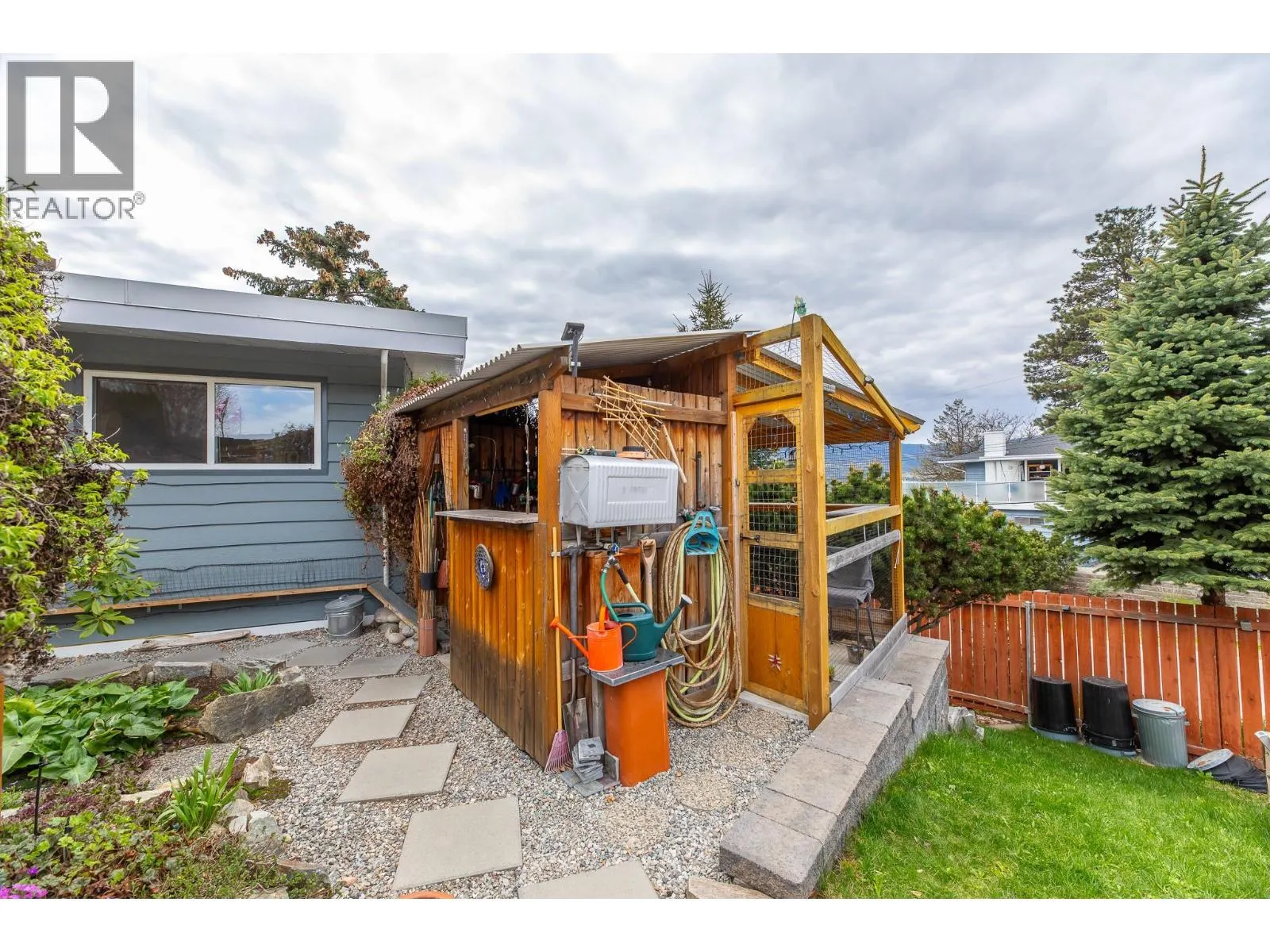 199 Walden Crescent