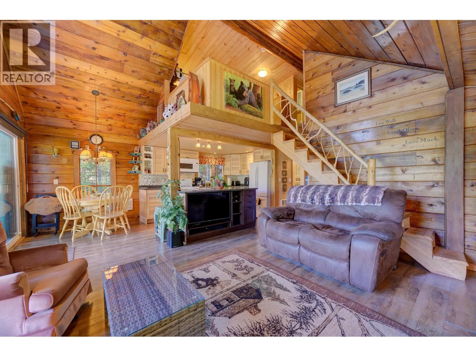 5289 EAST BARRIERE LAKE FS Road