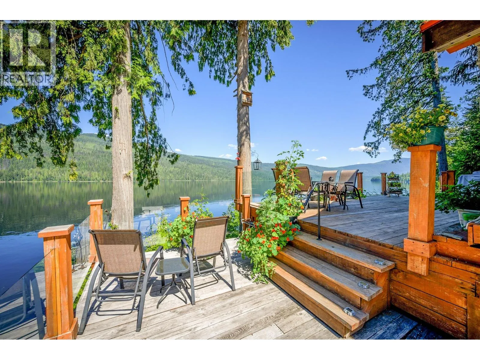 5289 EAST BARRIERE LAKE FS Road