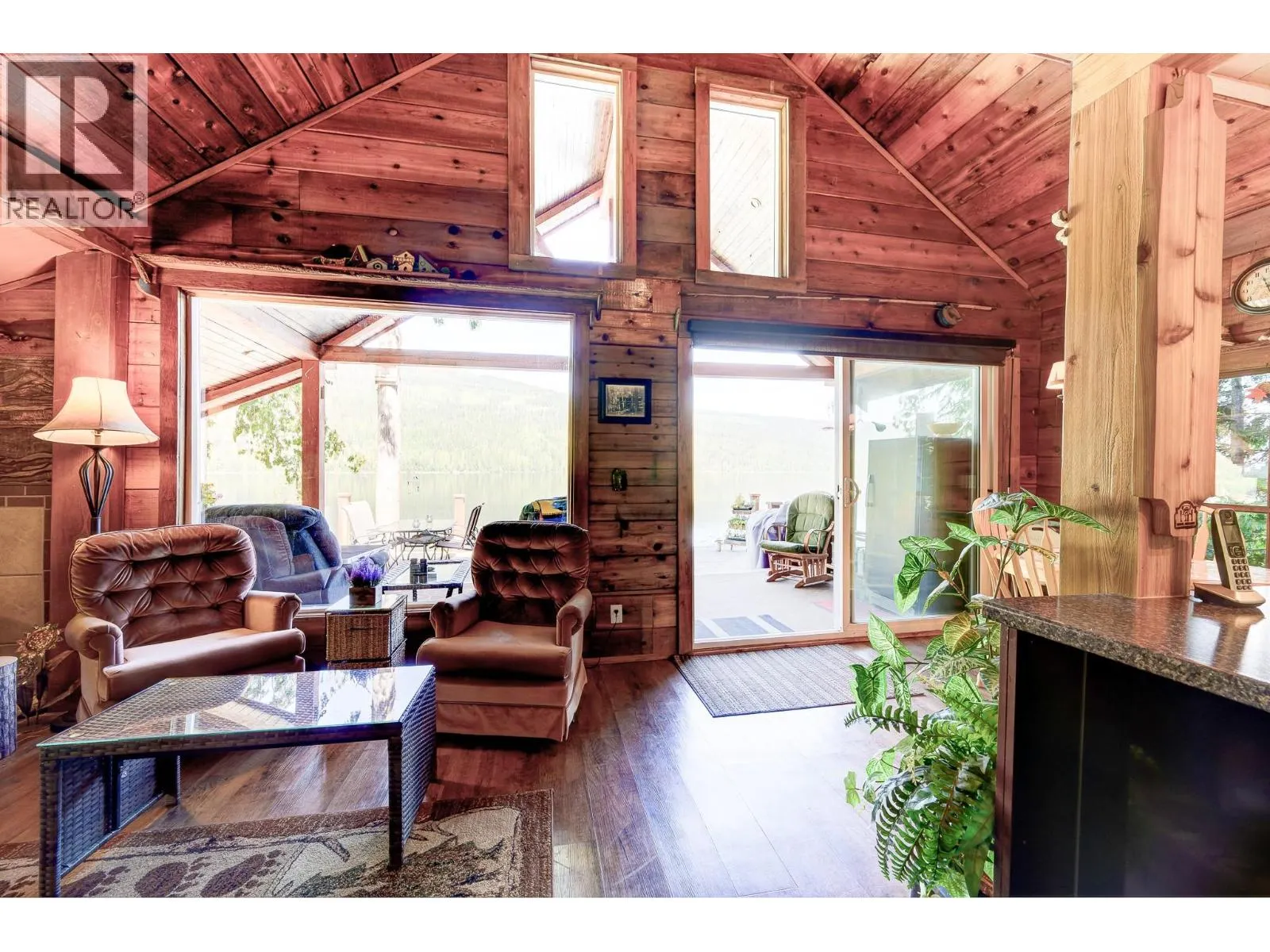 5289 EAST BARRIERE LAKE FS Road