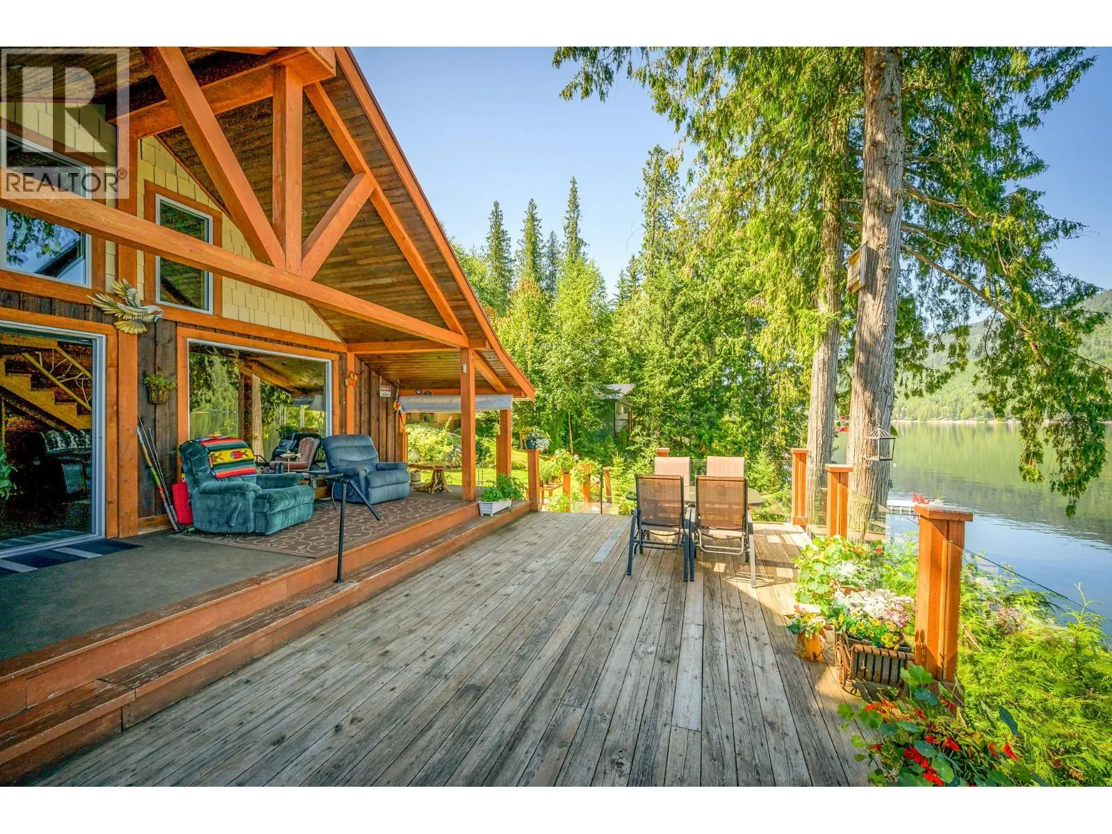 5289 EAST BARRIERE LAKE FS Road
