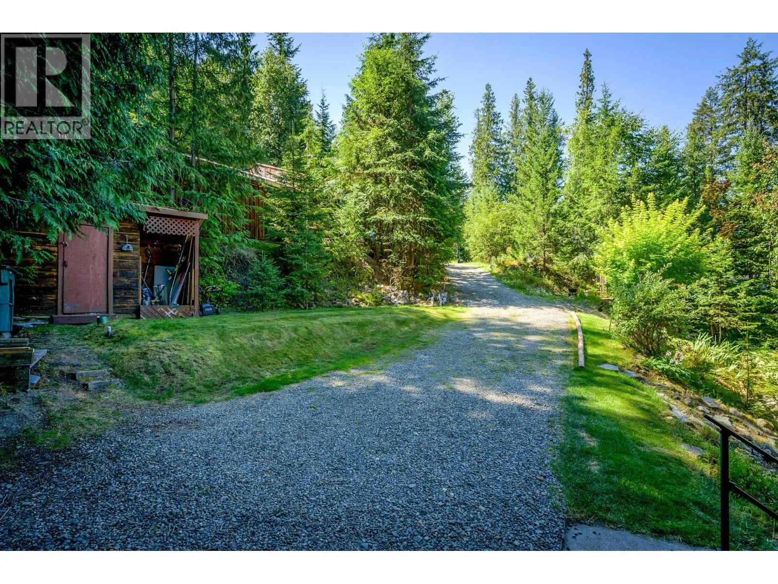 5289 EAST BARRIERE LAKE FS Road