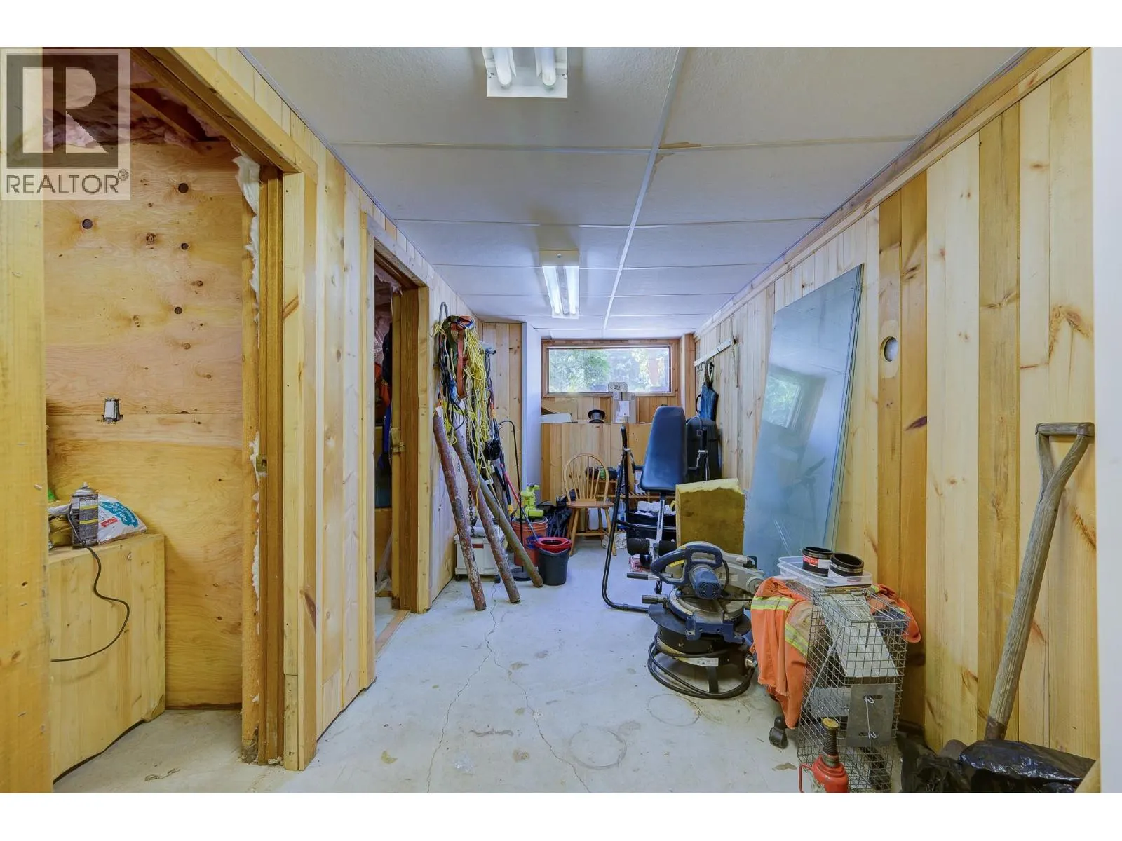 5289 EAST BARRIERE LAKE FS Road