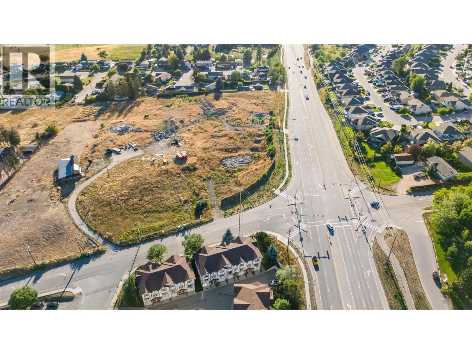 1584 Highway 33 E