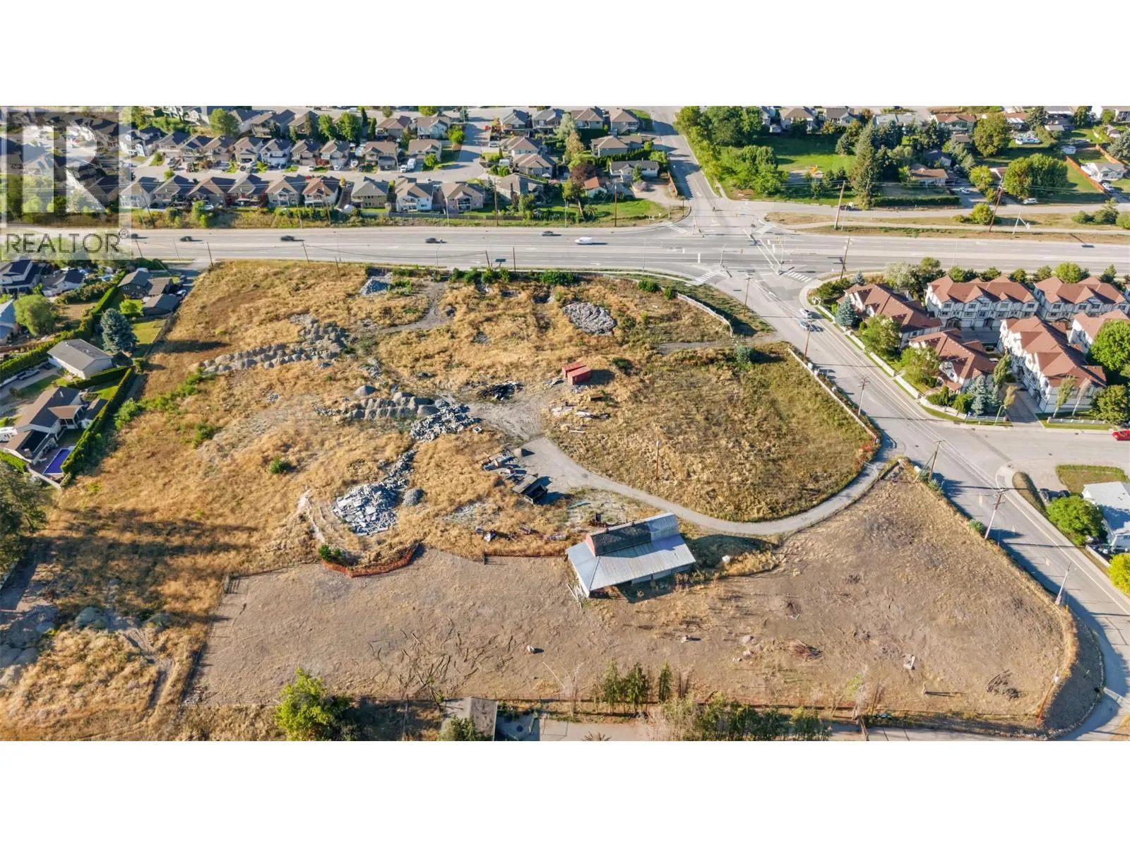 1584 Highway 33 E
