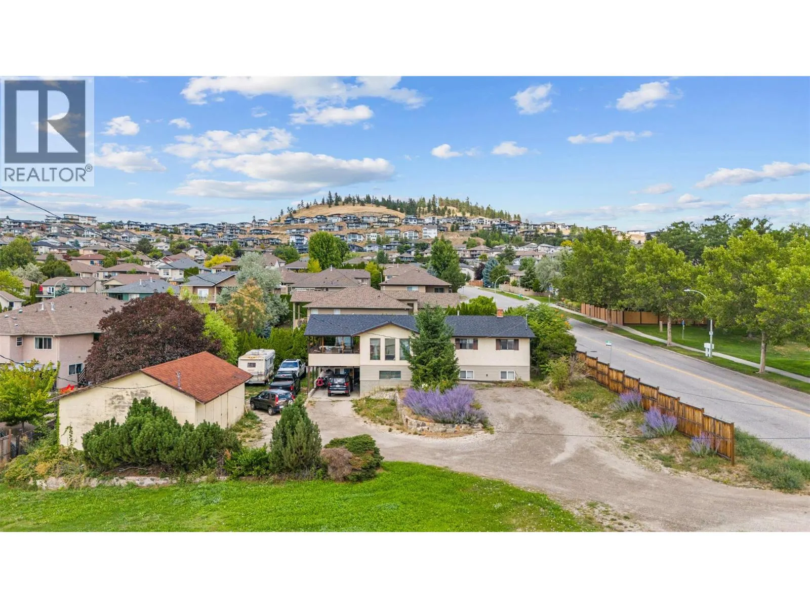 1584 Highway 33 E