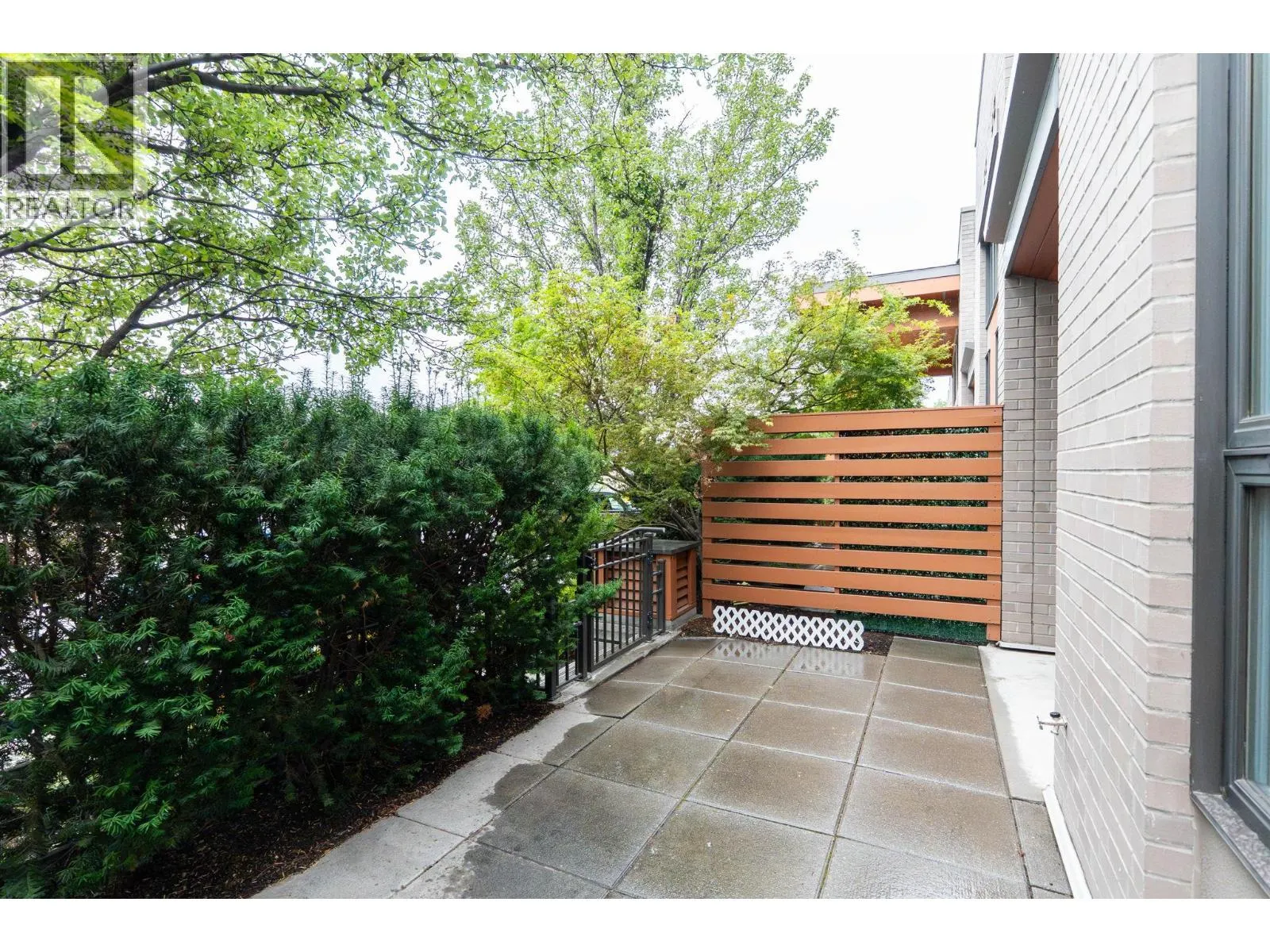 1550 Dickson Avenue Unit# 7