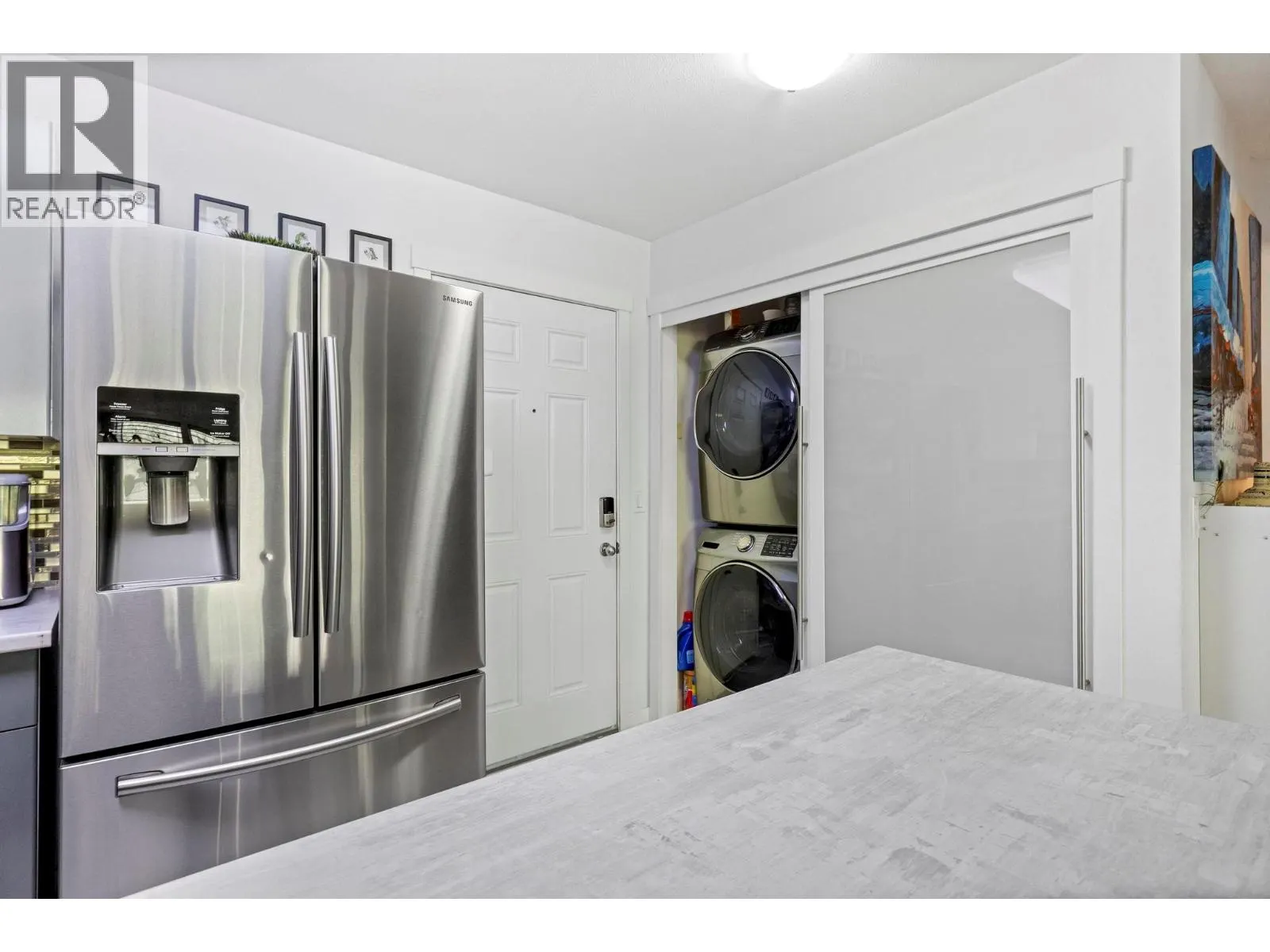 1479 Glenmore Road N Unit# 214