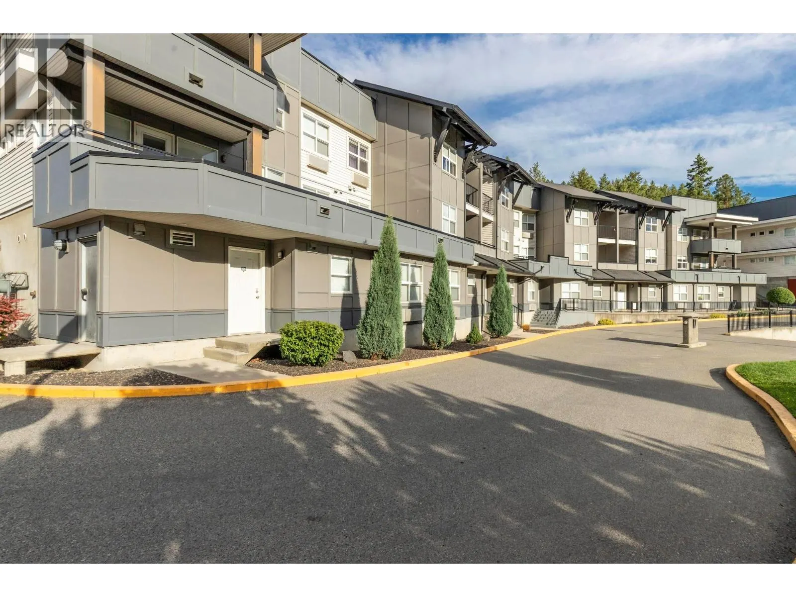 1479 Glenmore Road N Unit# 214
