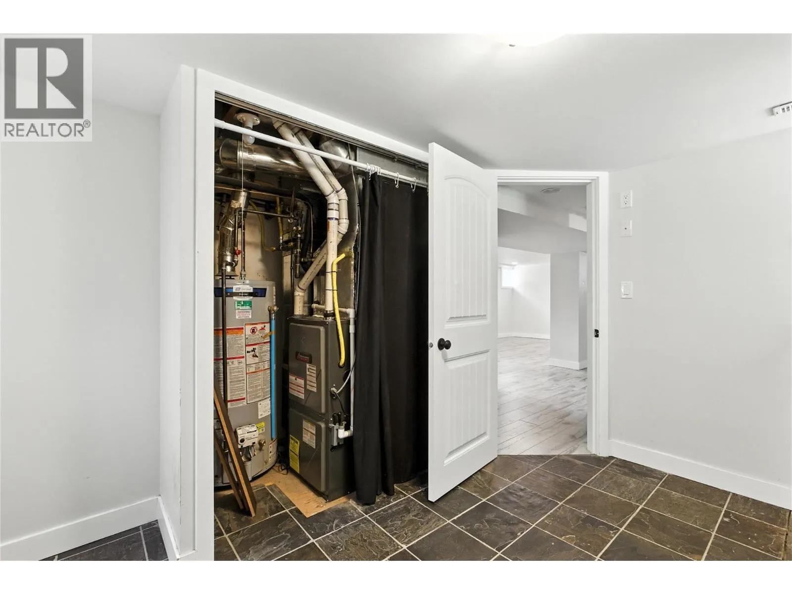 2105 Valleyview Drive