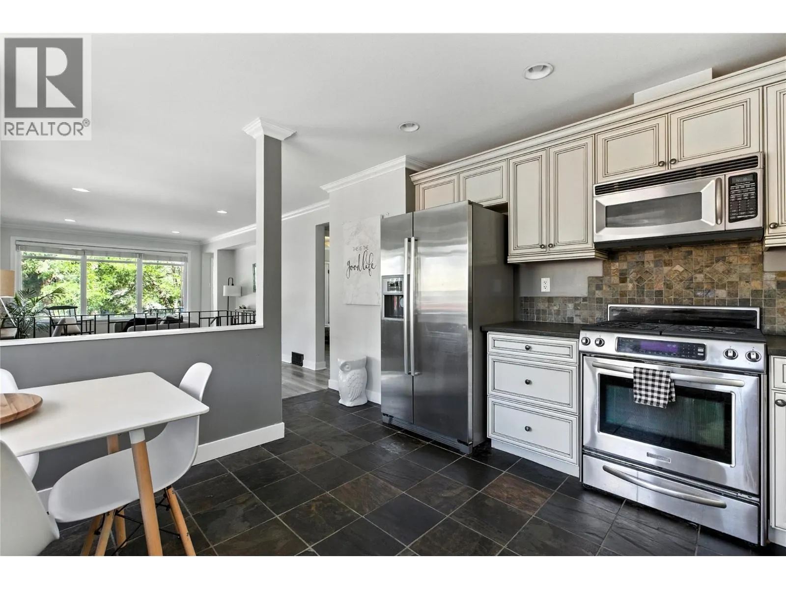 2105 Valleyview Drive