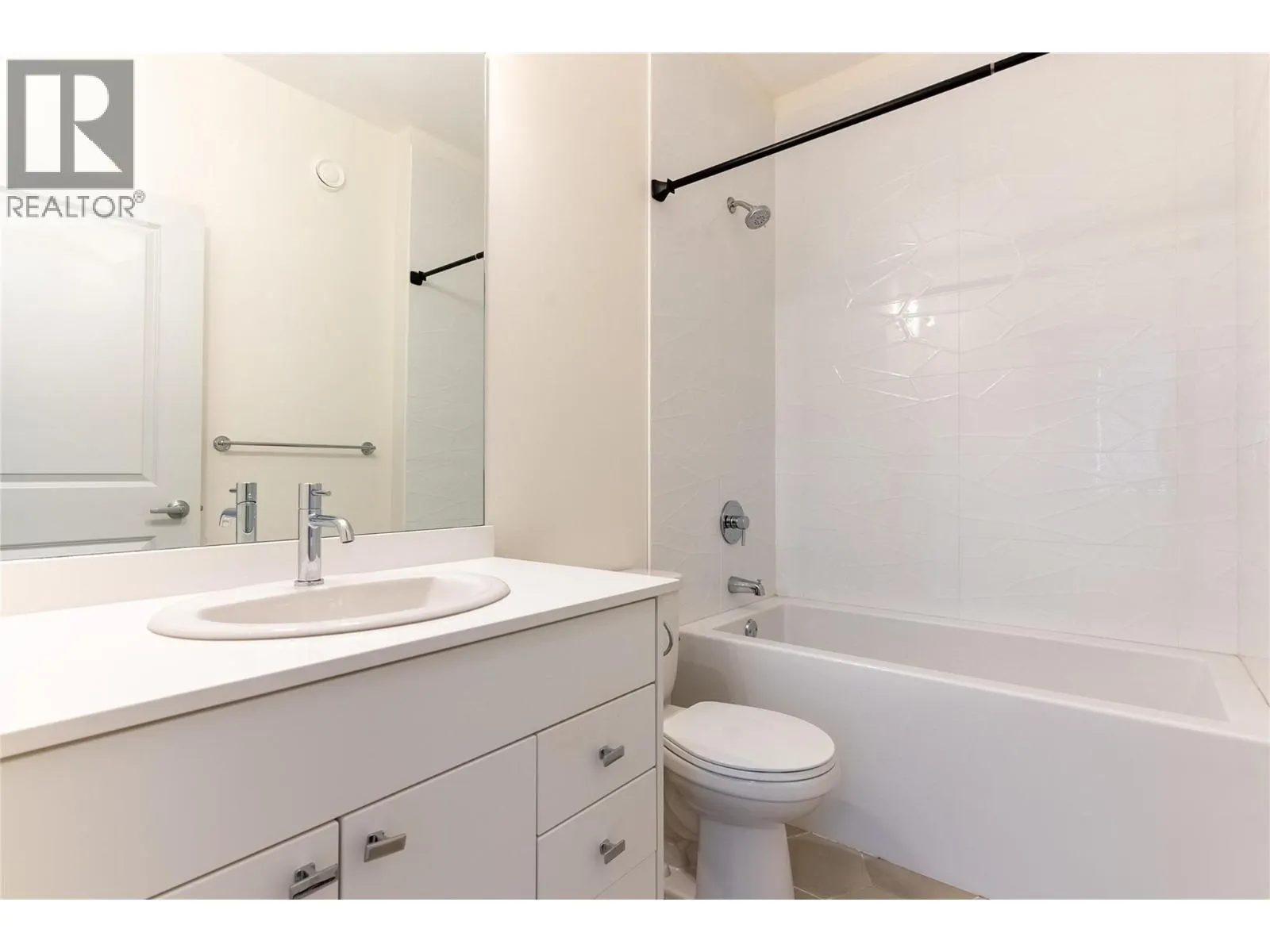 8960 DALLAS Drive Unit# 107