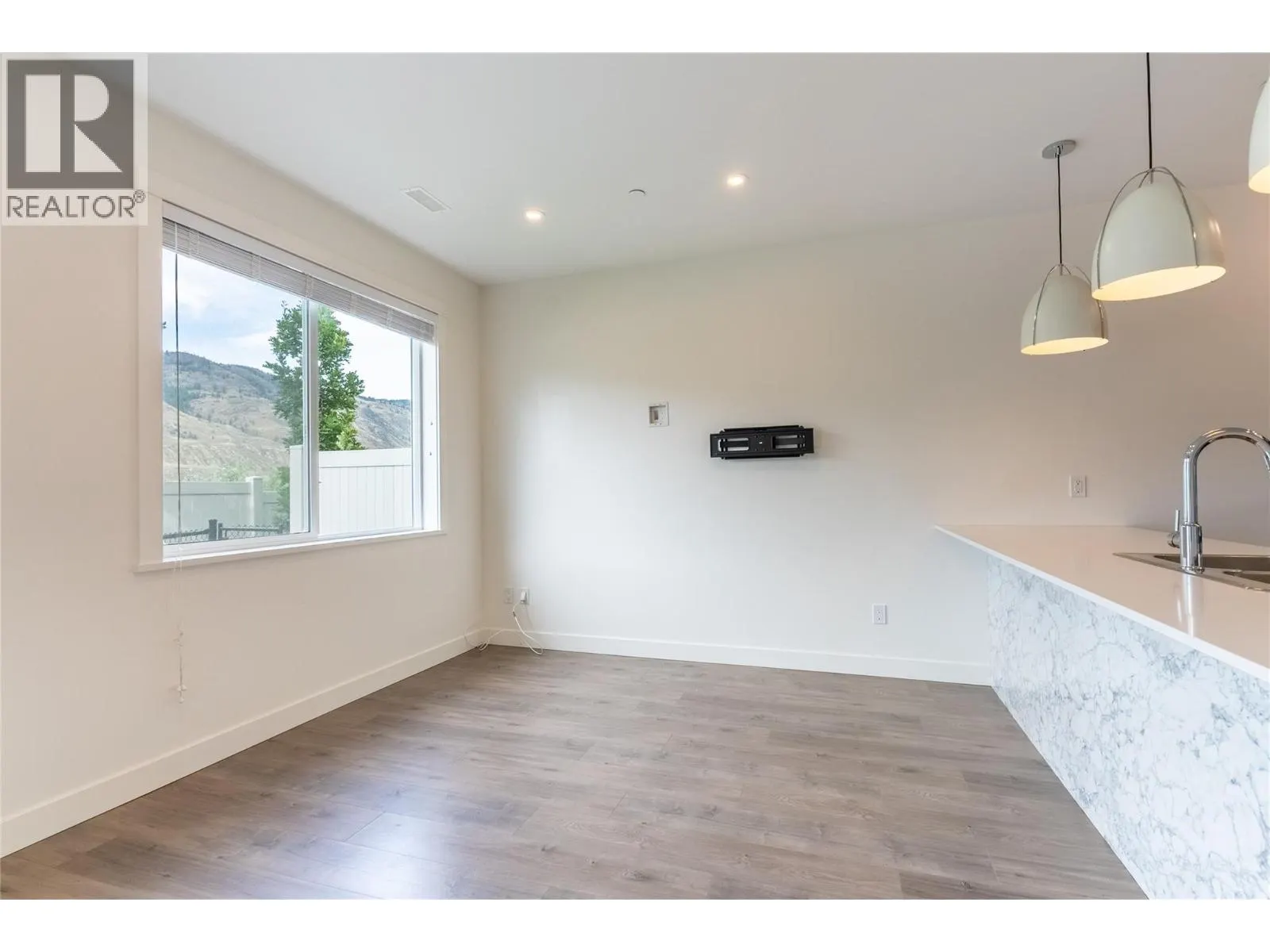 8960 DALLAS Drive Unit# 107
