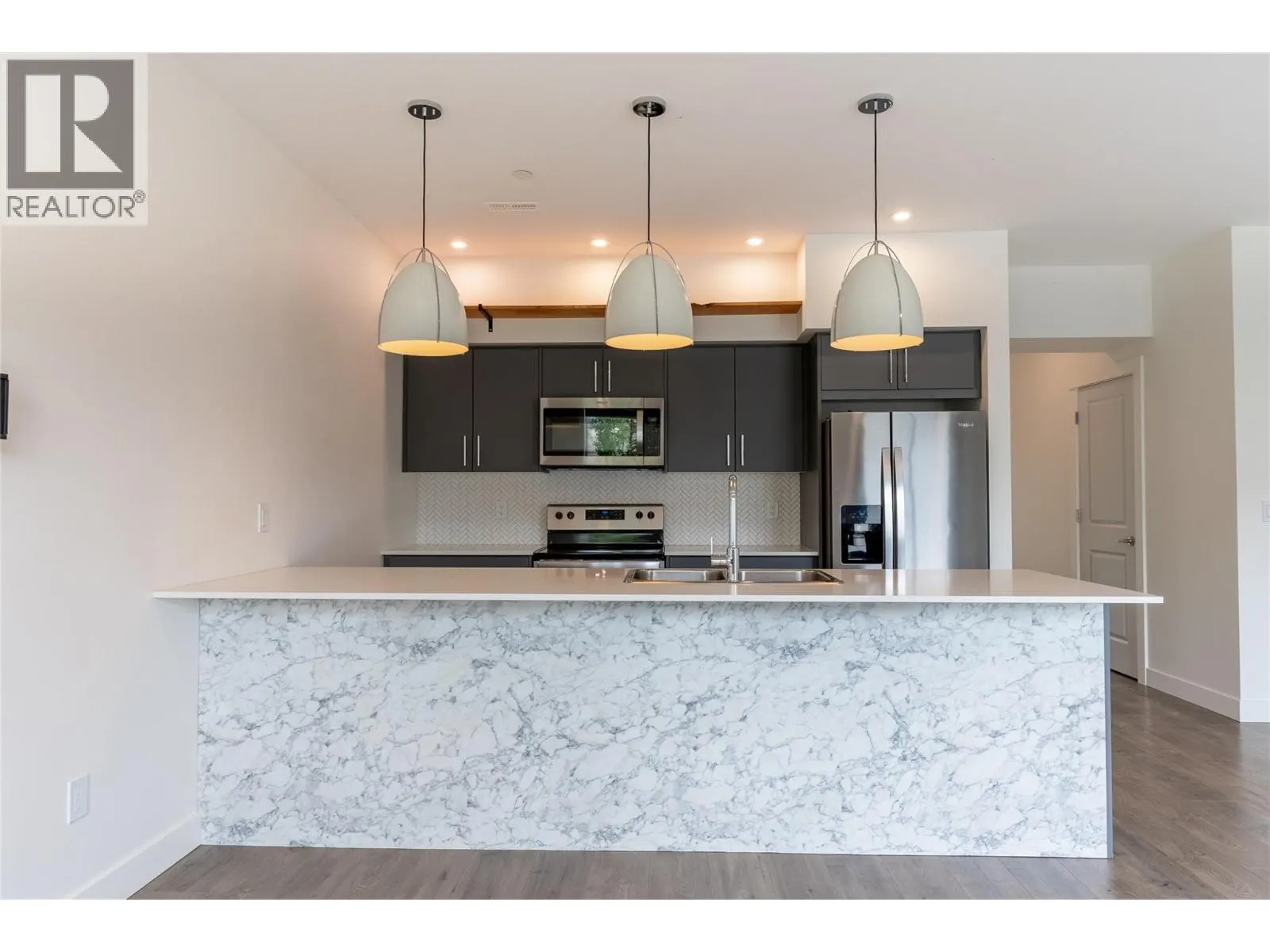 8960 DALLAS Drive Unit# 107