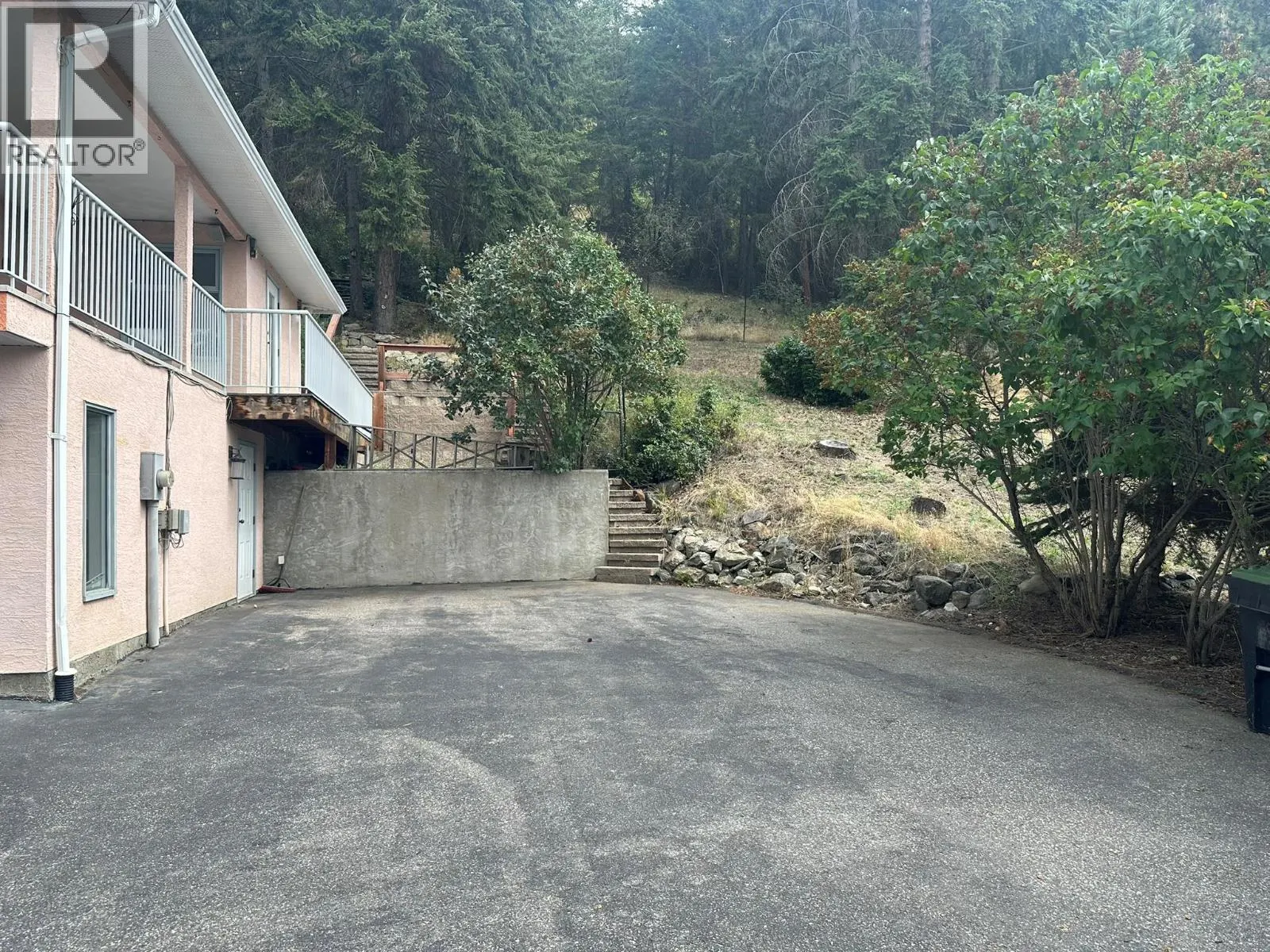 9085 Tronson Road