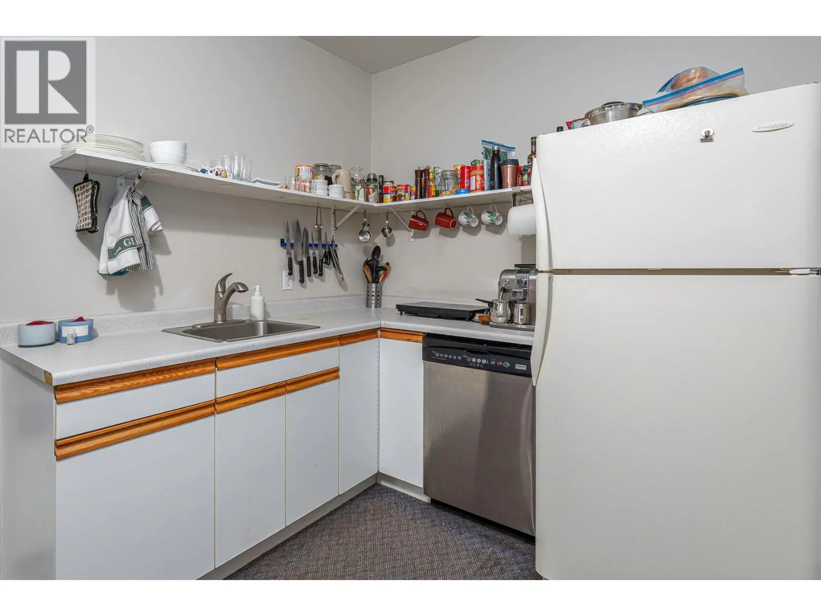 225 Kettleview Road Unit# 102