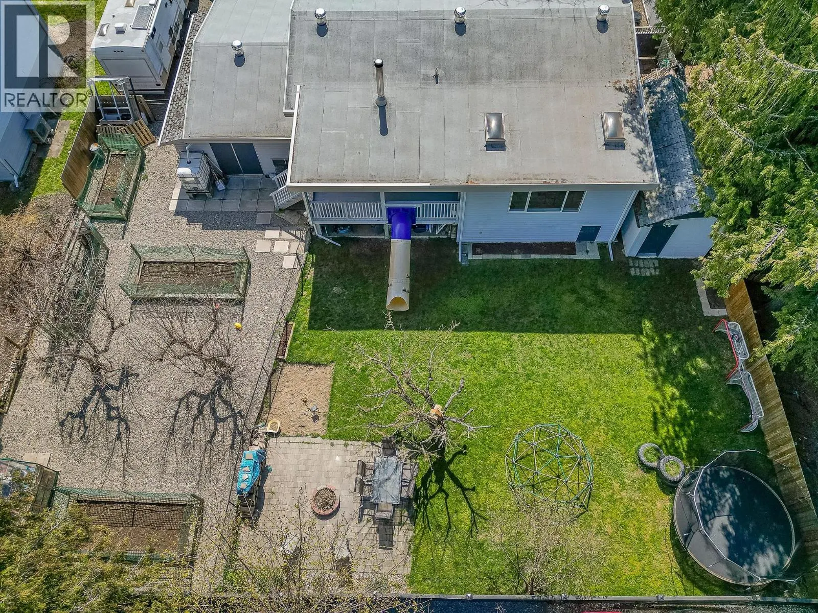 714 Maple Street