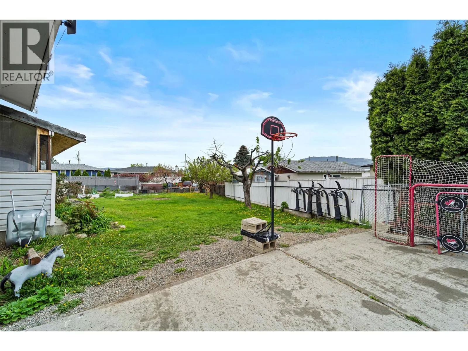 1267 CRESTON Place