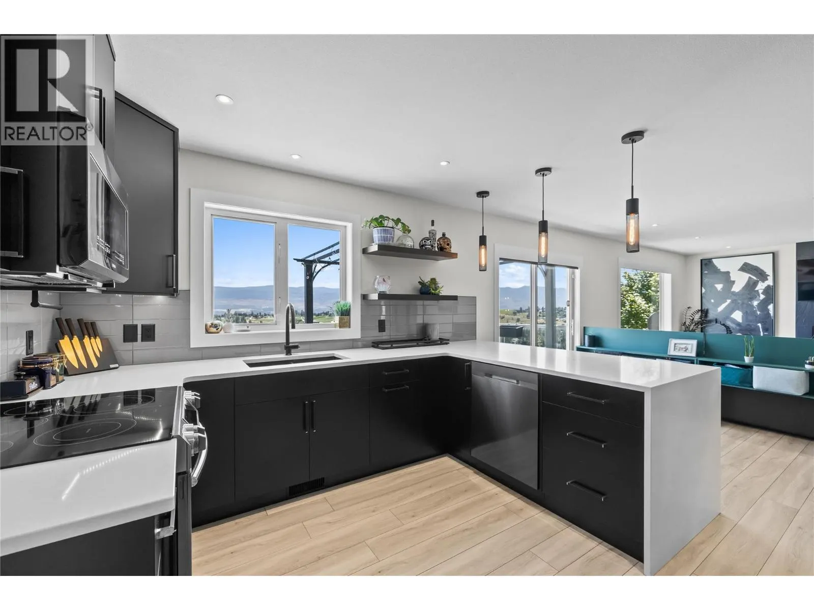 2172 Sunview Drive