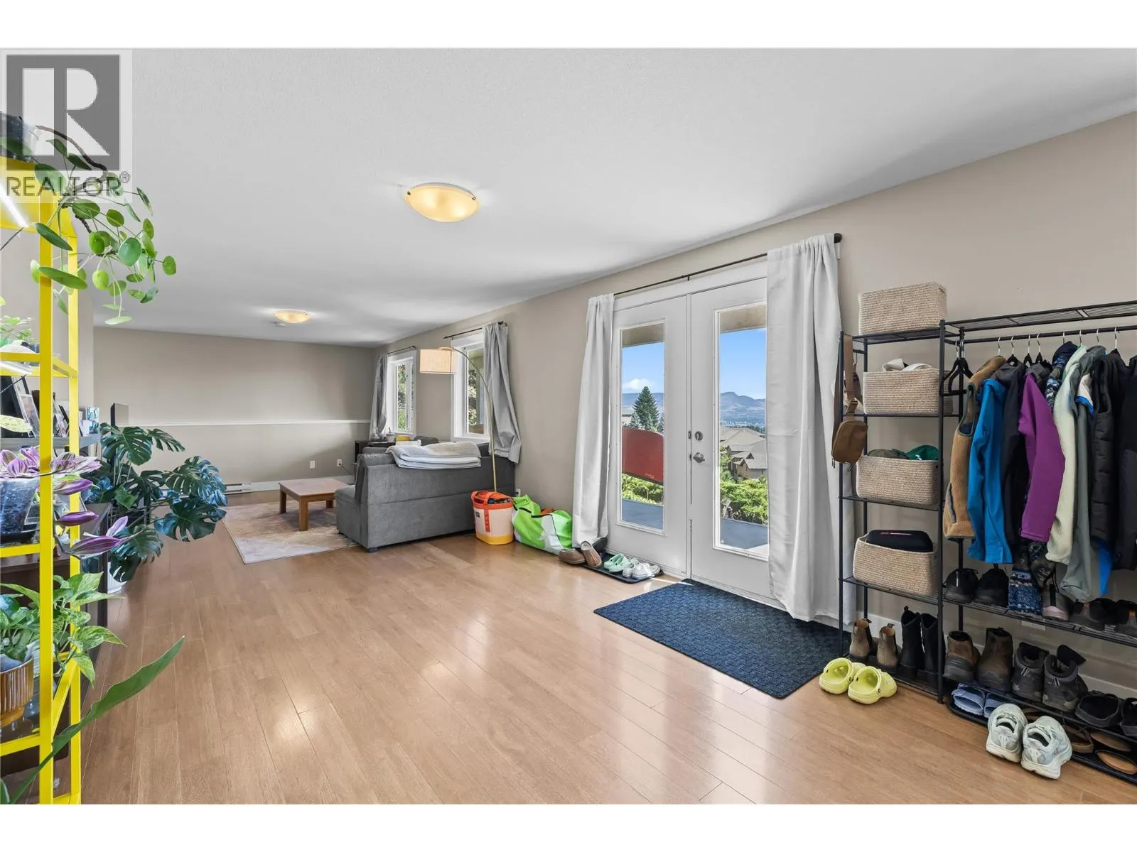 2172 Sunview Drive