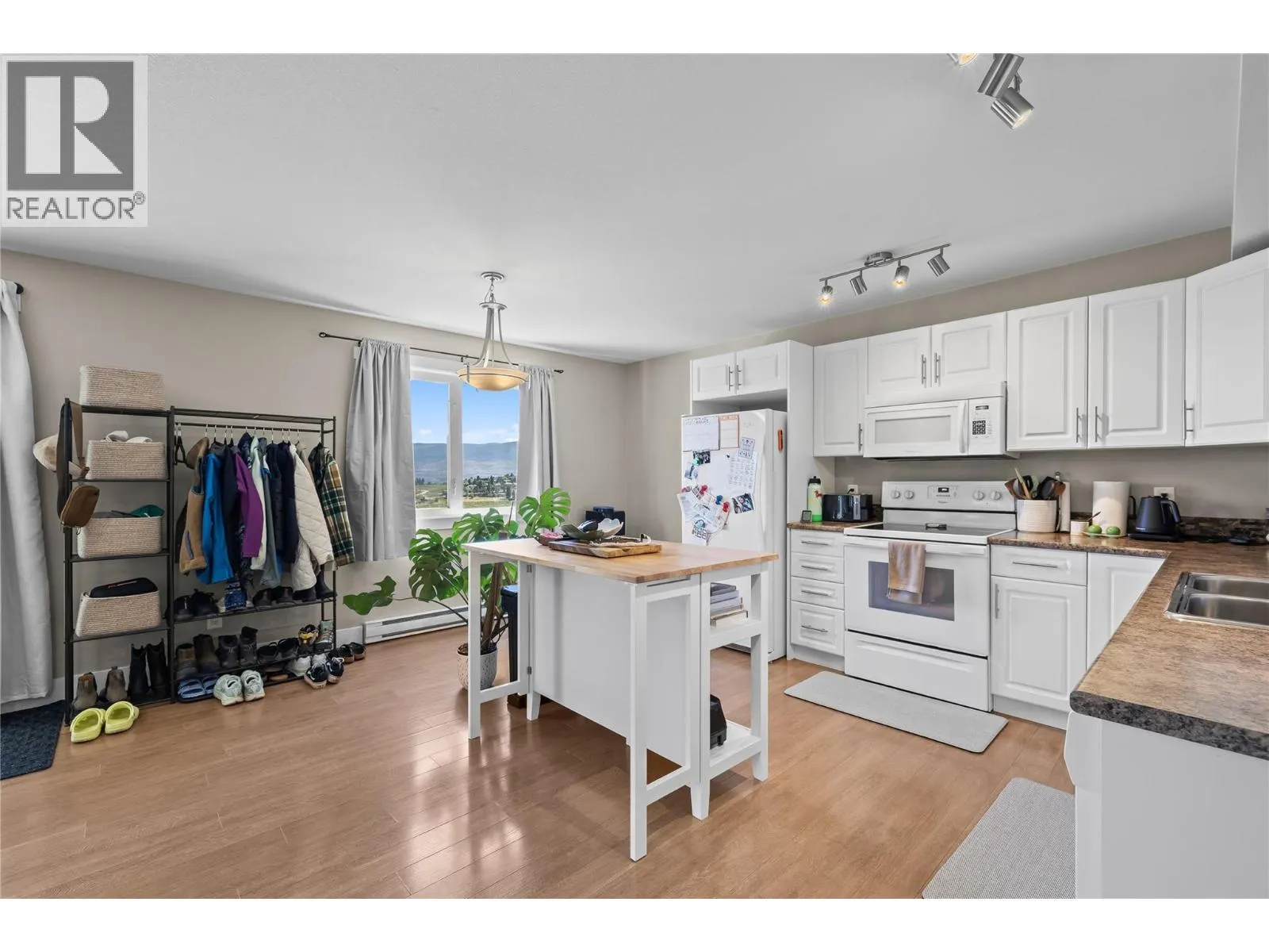 2172 Sunview Drive