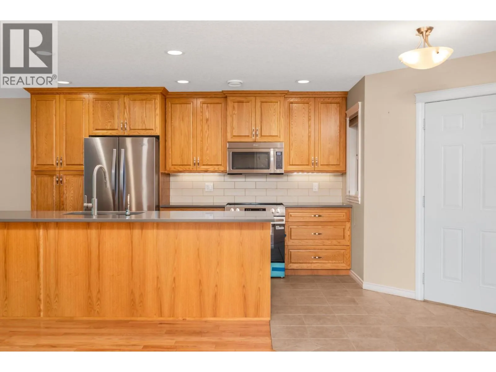 2200 53 Avenue Unit# 106