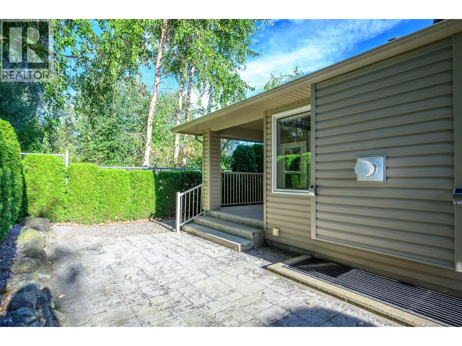 2200 53 Avenue Unit# 106