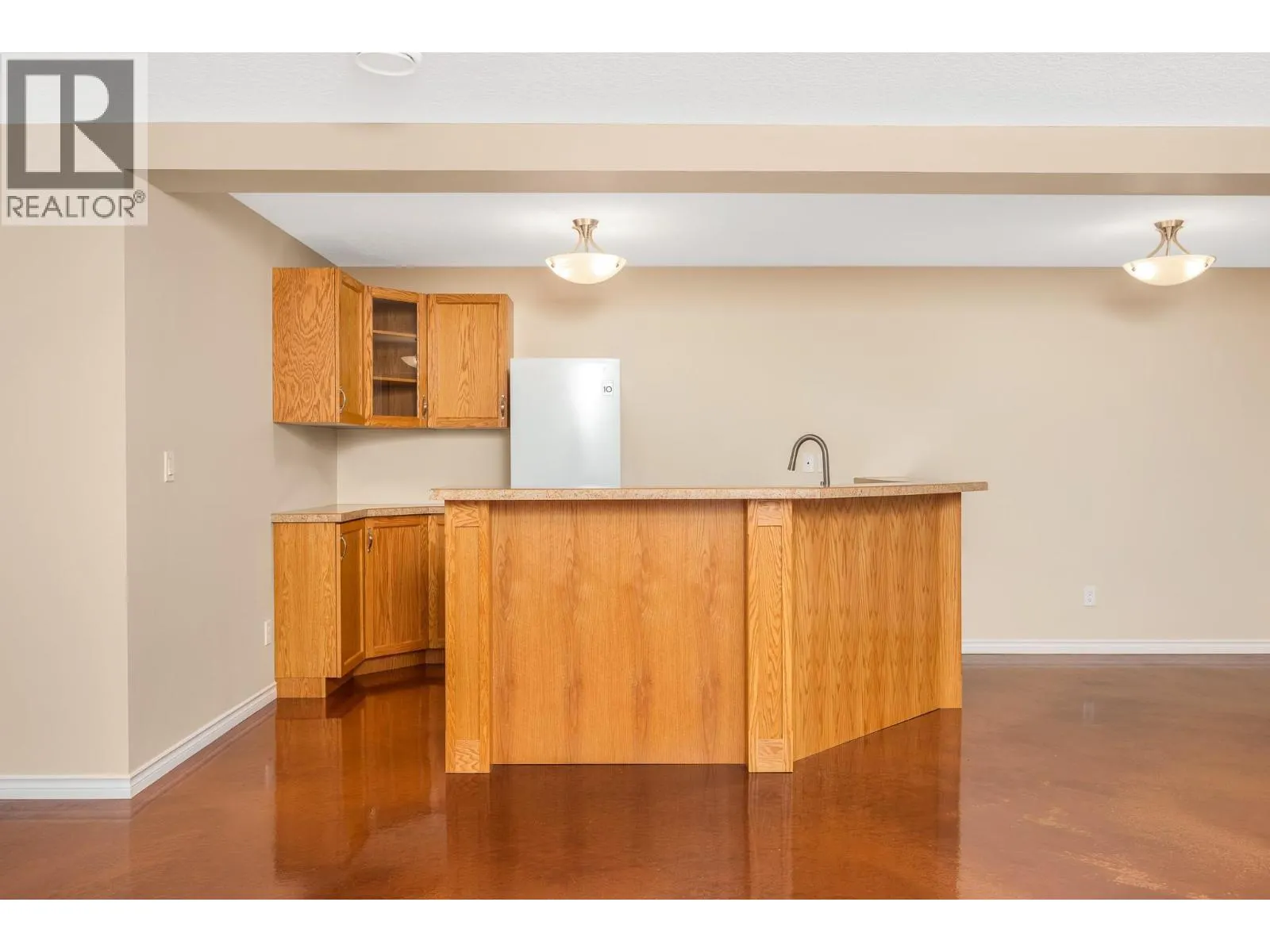 2200 53 Avenue Unit# 106