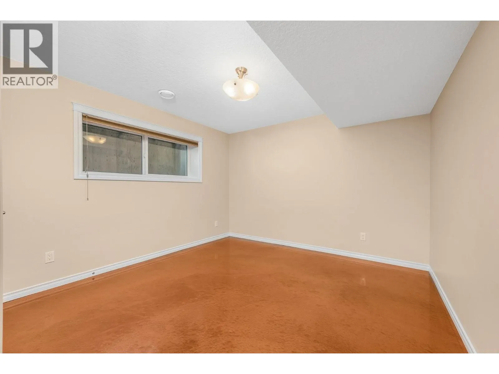 2200 53 Avenue Unit# 106
