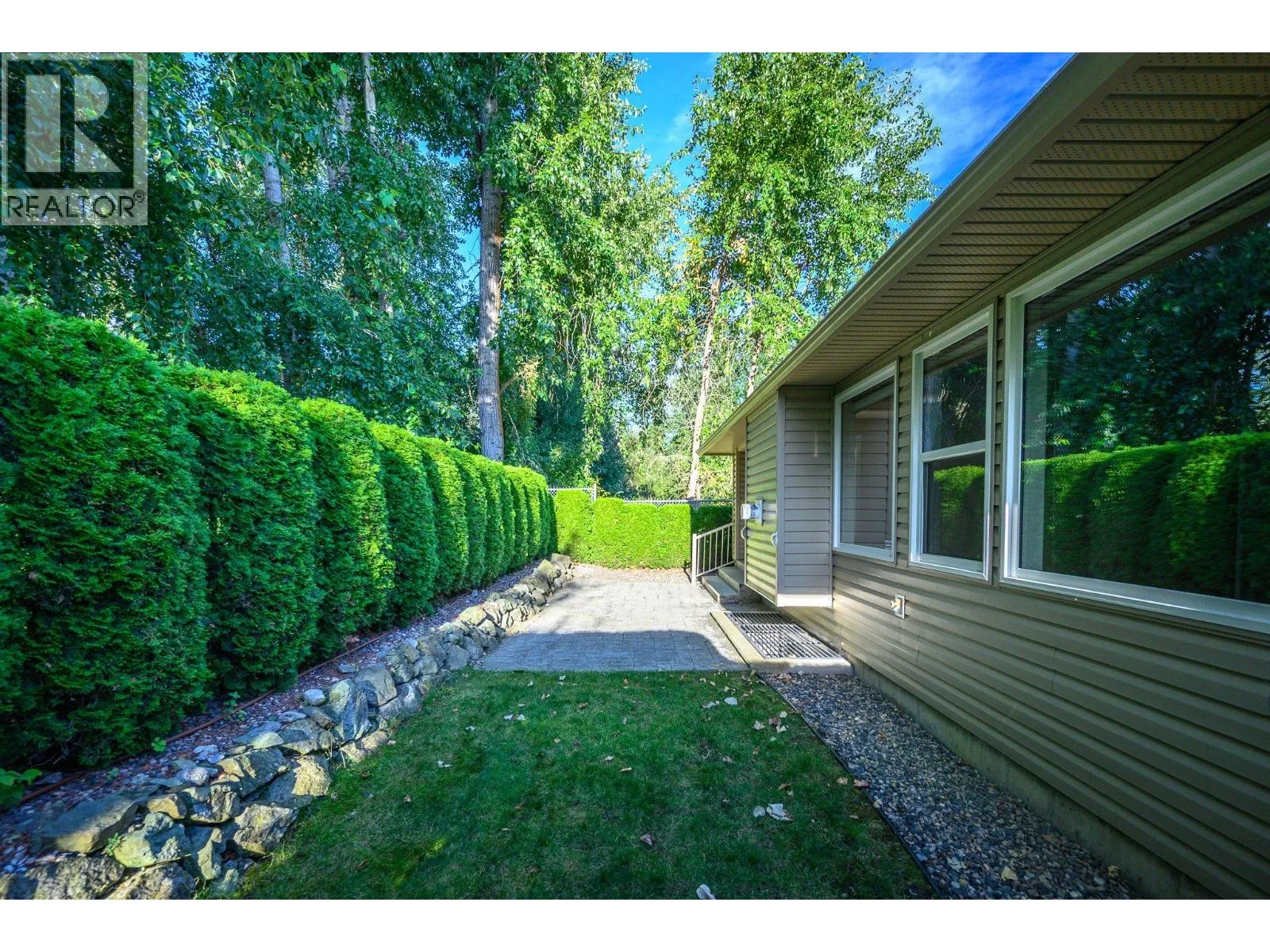 2200 53 Avenue Unit# 106