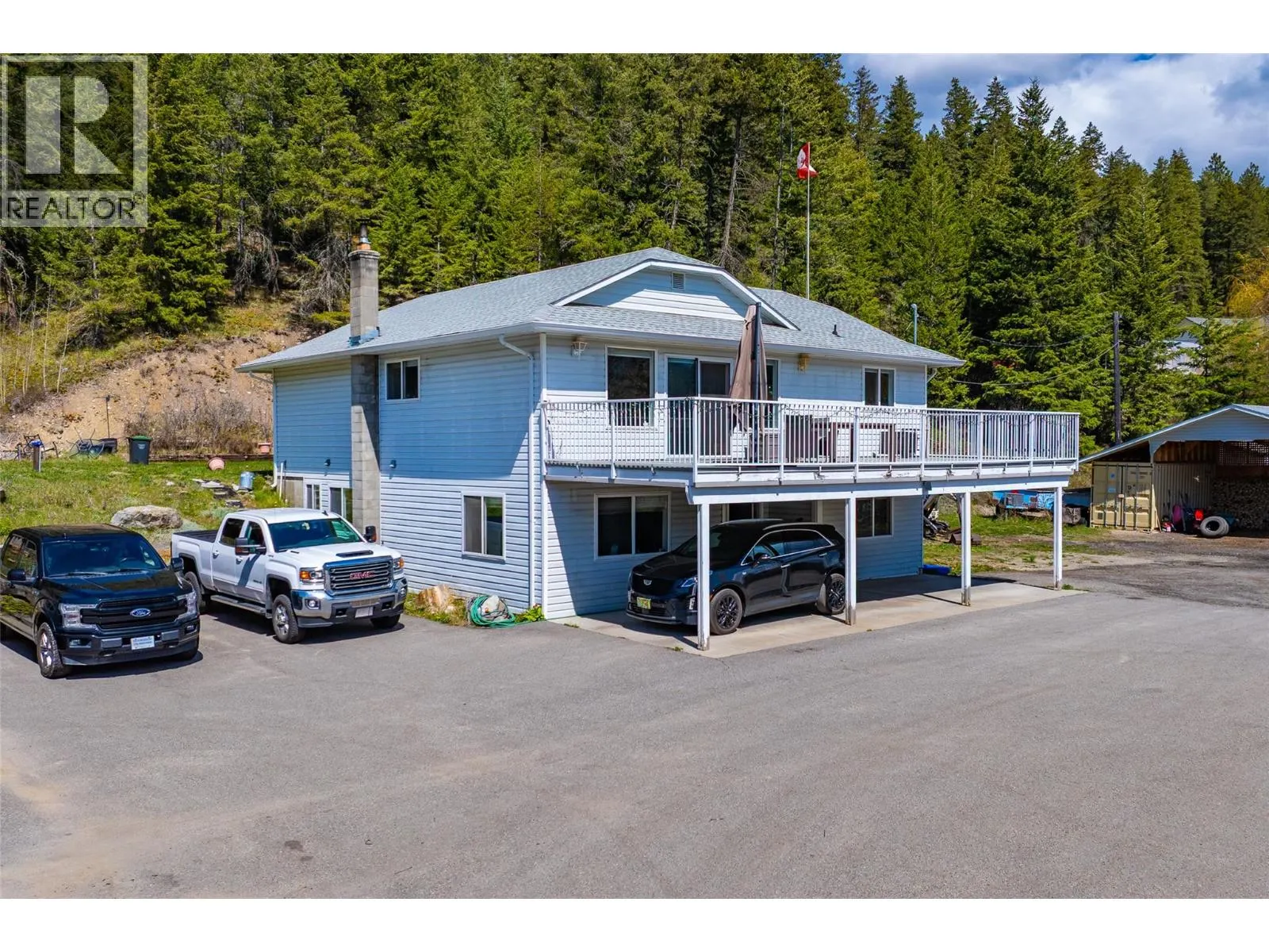 7114 Goshawk Road