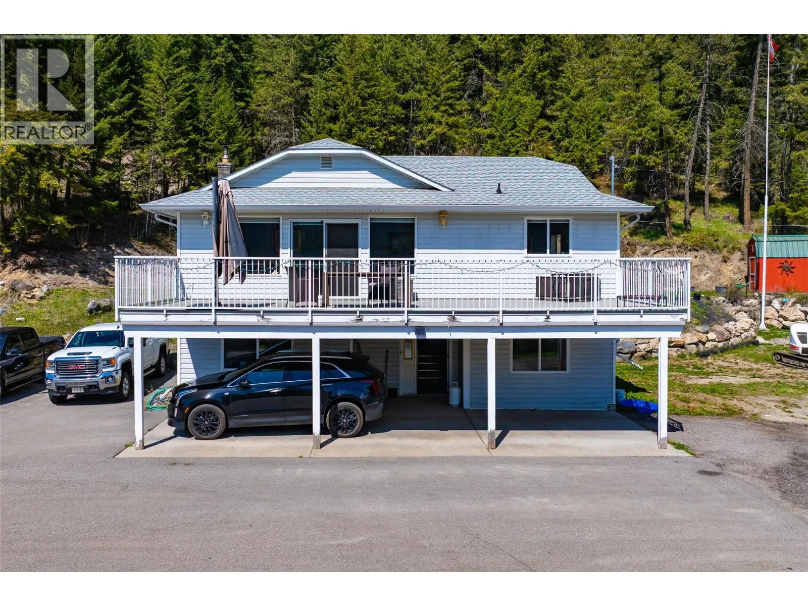 7114 Goshawk Road