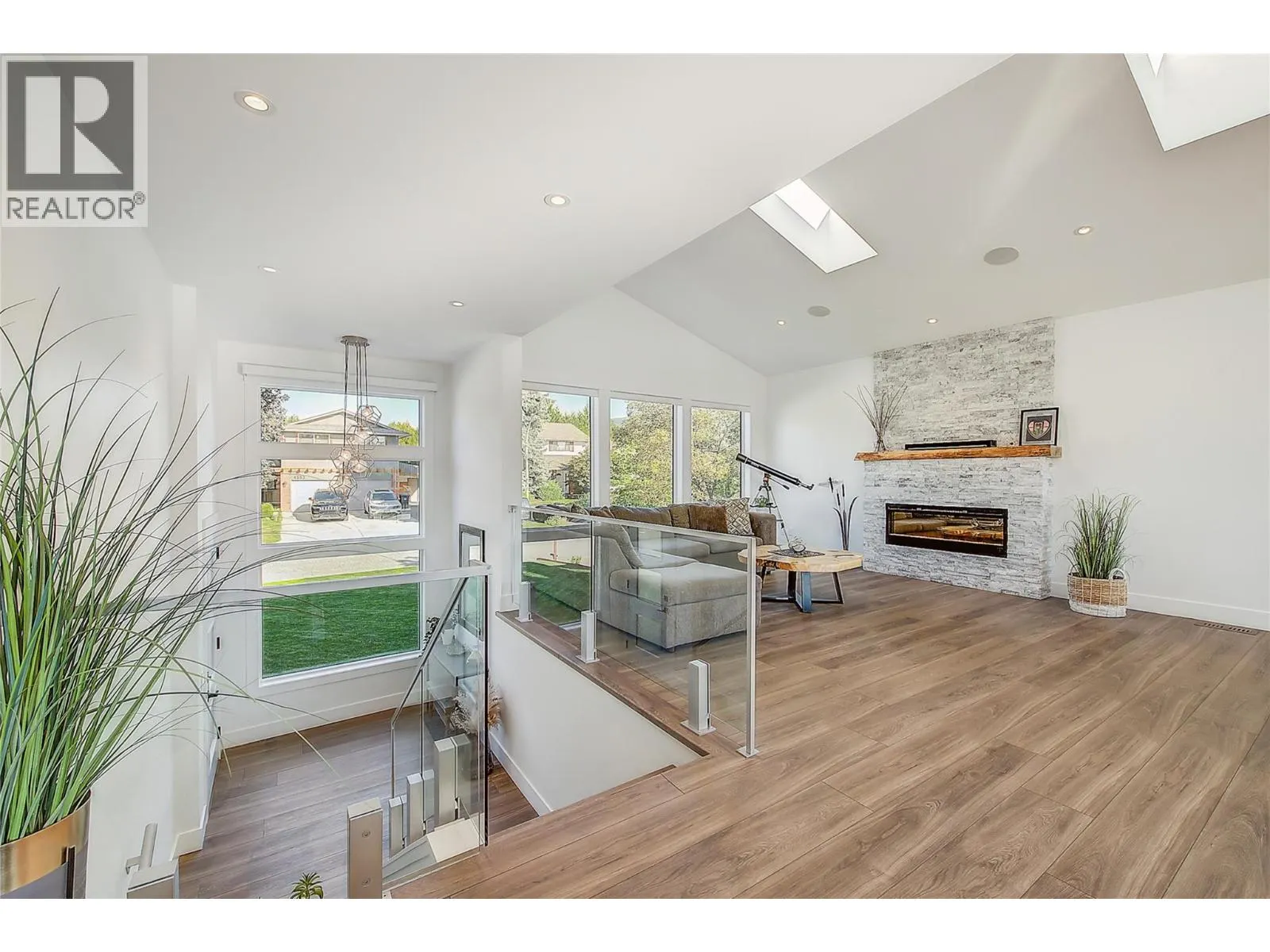 4354 Kensington Drive