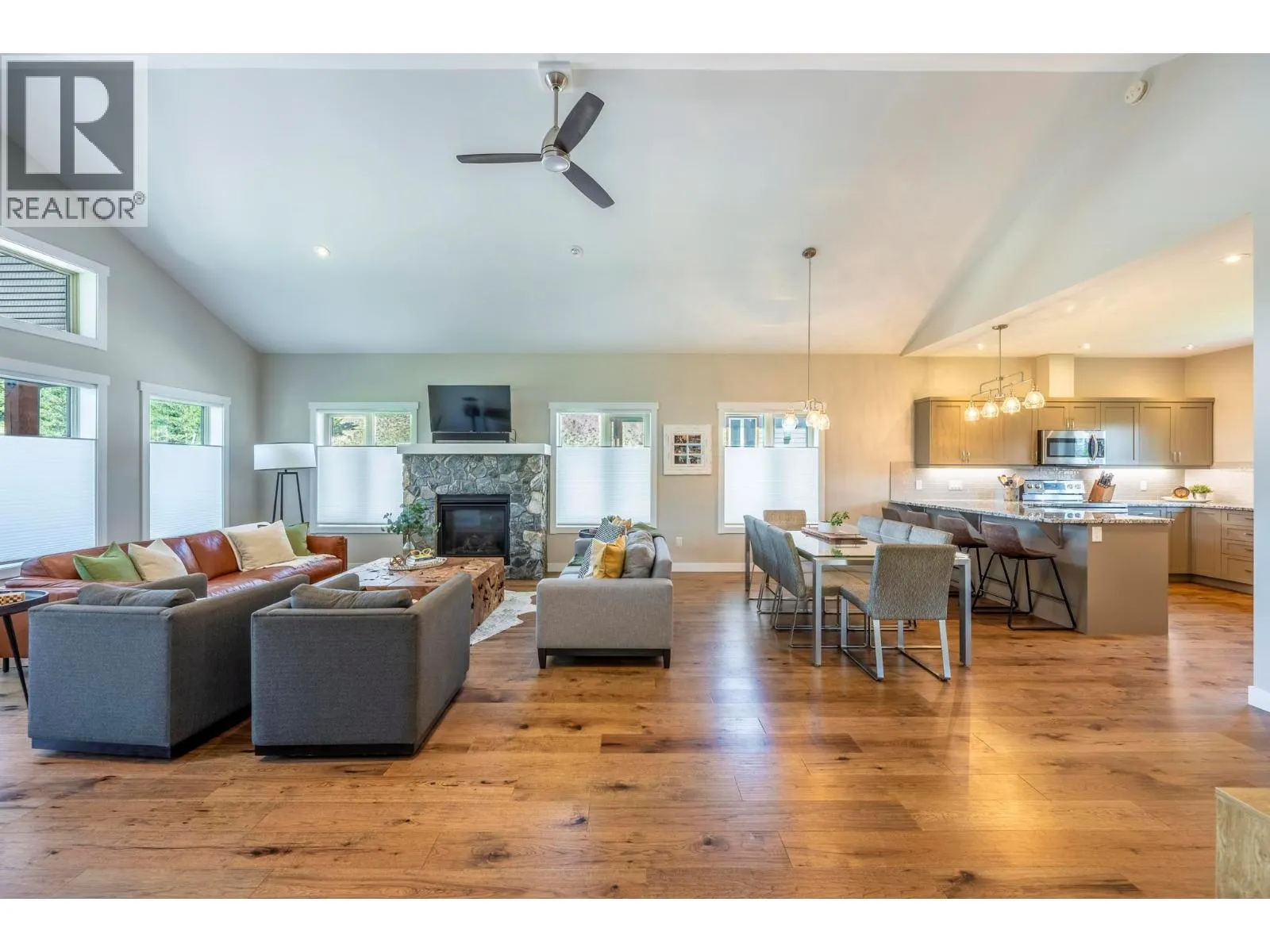 974 SWANSEA VIEW Road