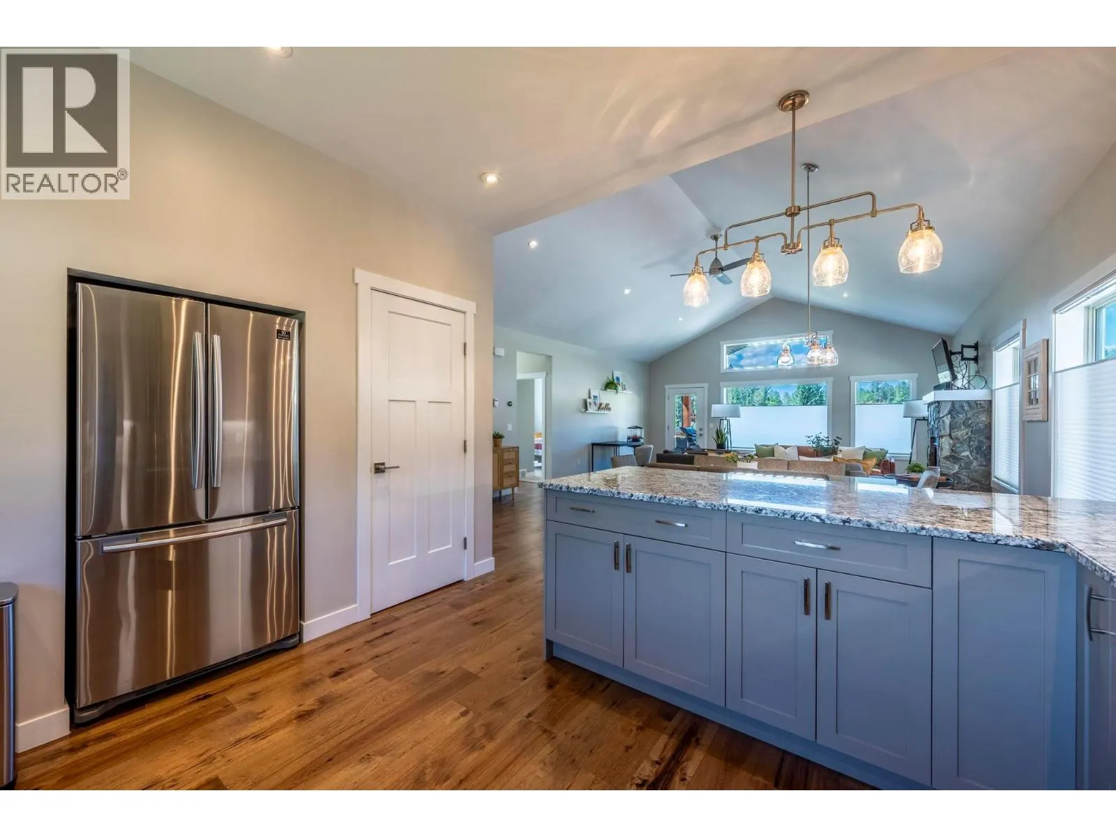 974 SWANSEA VIEW Road