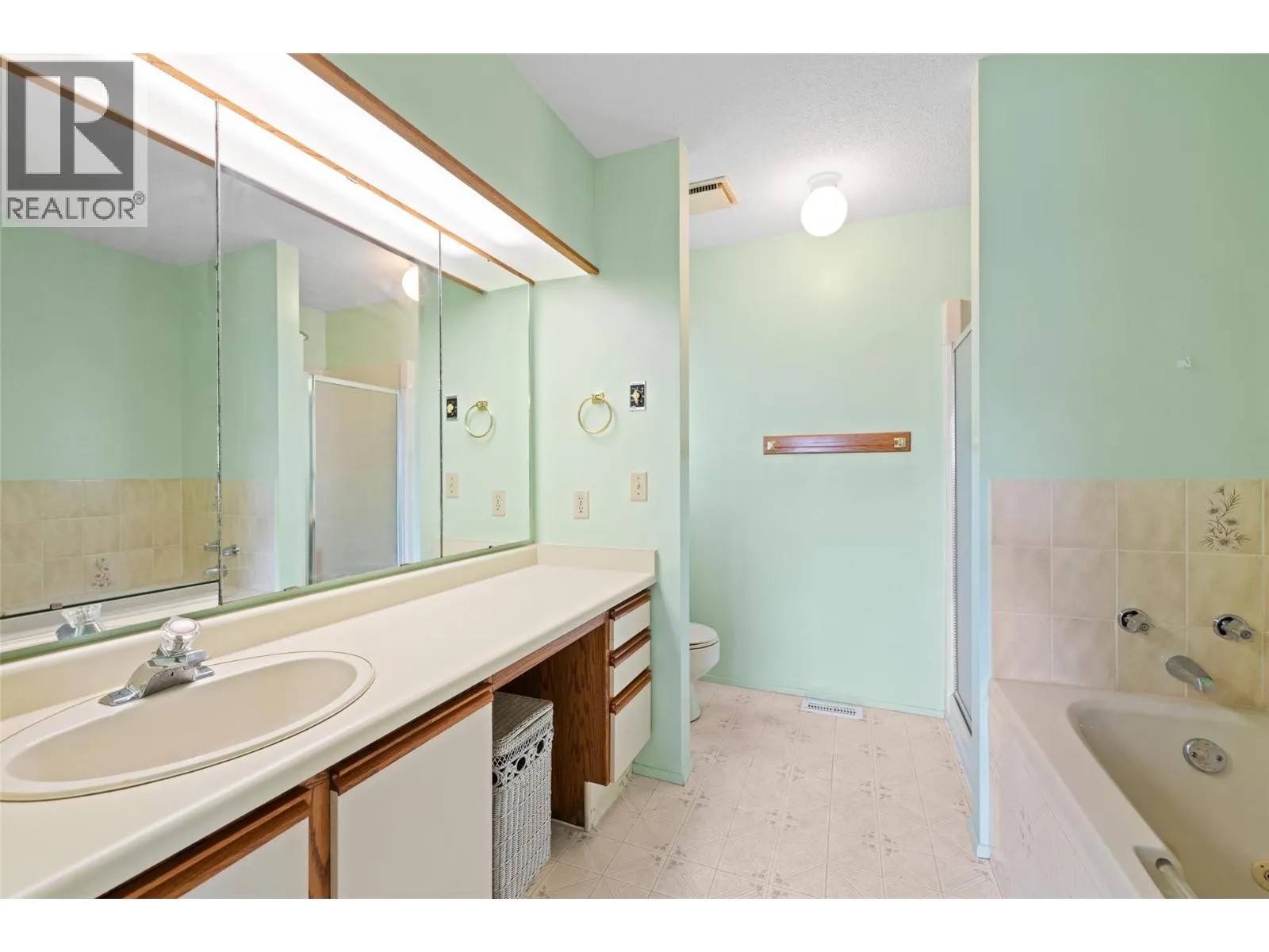 1255 Raymer Avenue Unit# 202