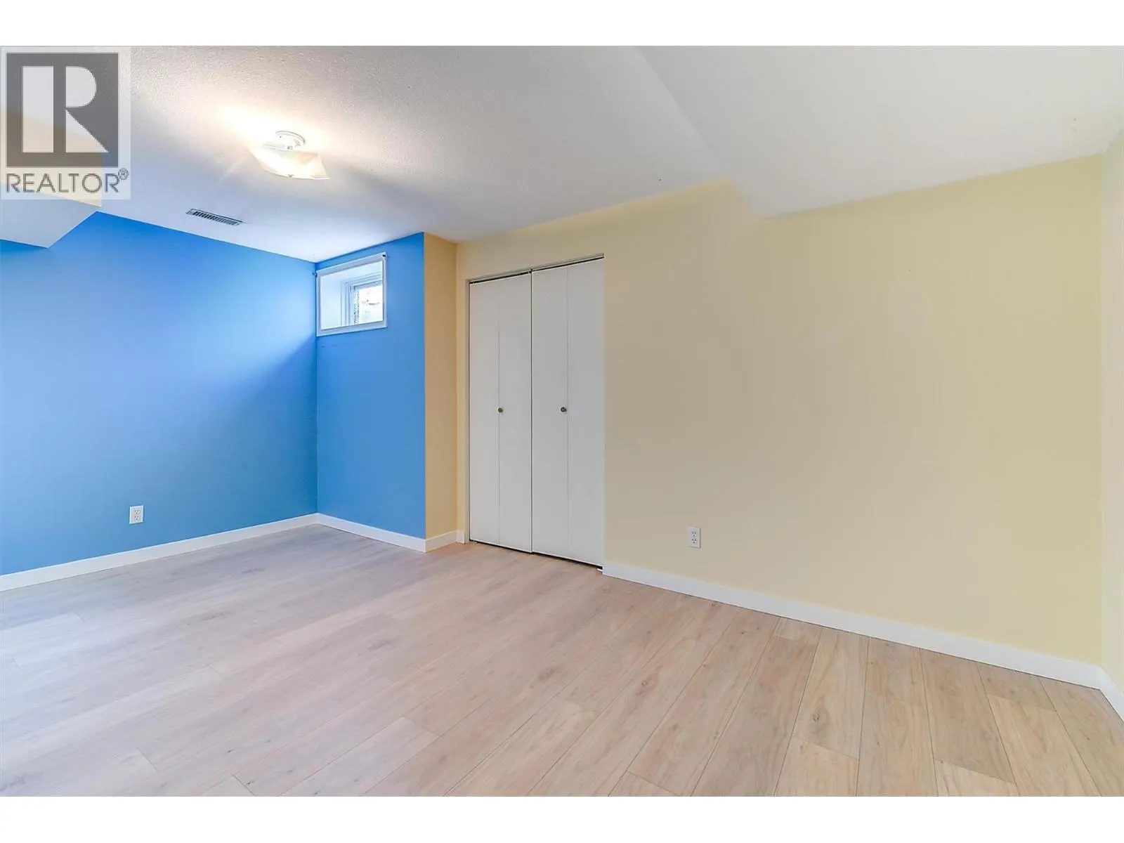 1885 Parkview Crescent Unit# 113