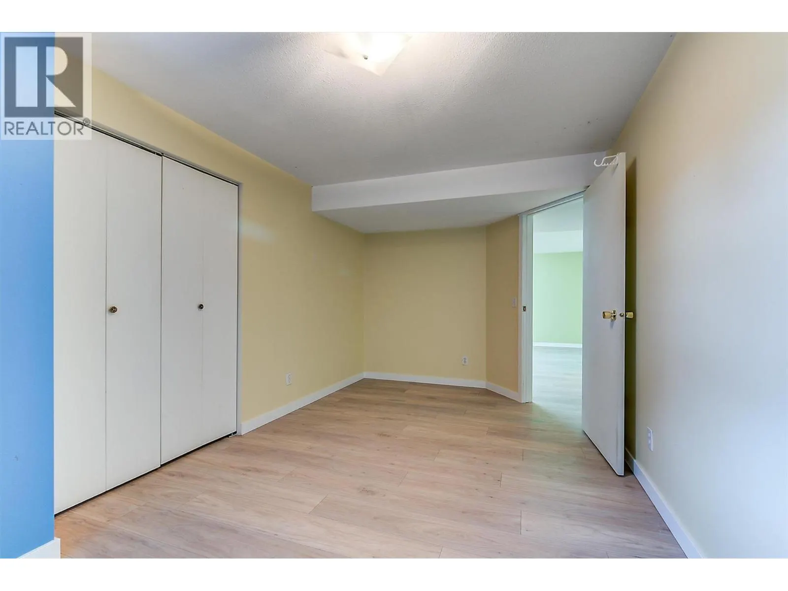 1885 Parkview Crescent Unit# 113