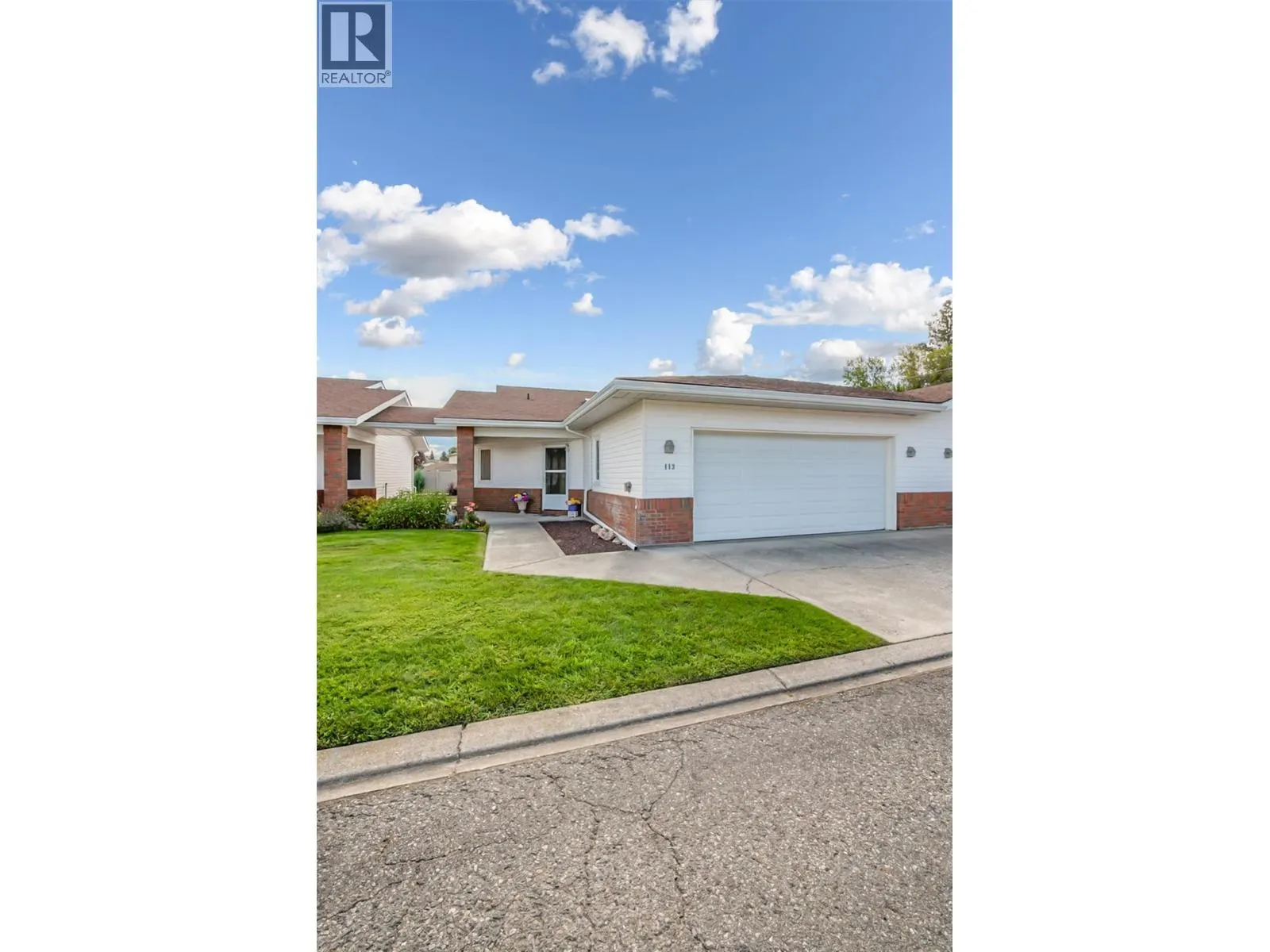 1885 Parkview Crescent Unit# 113