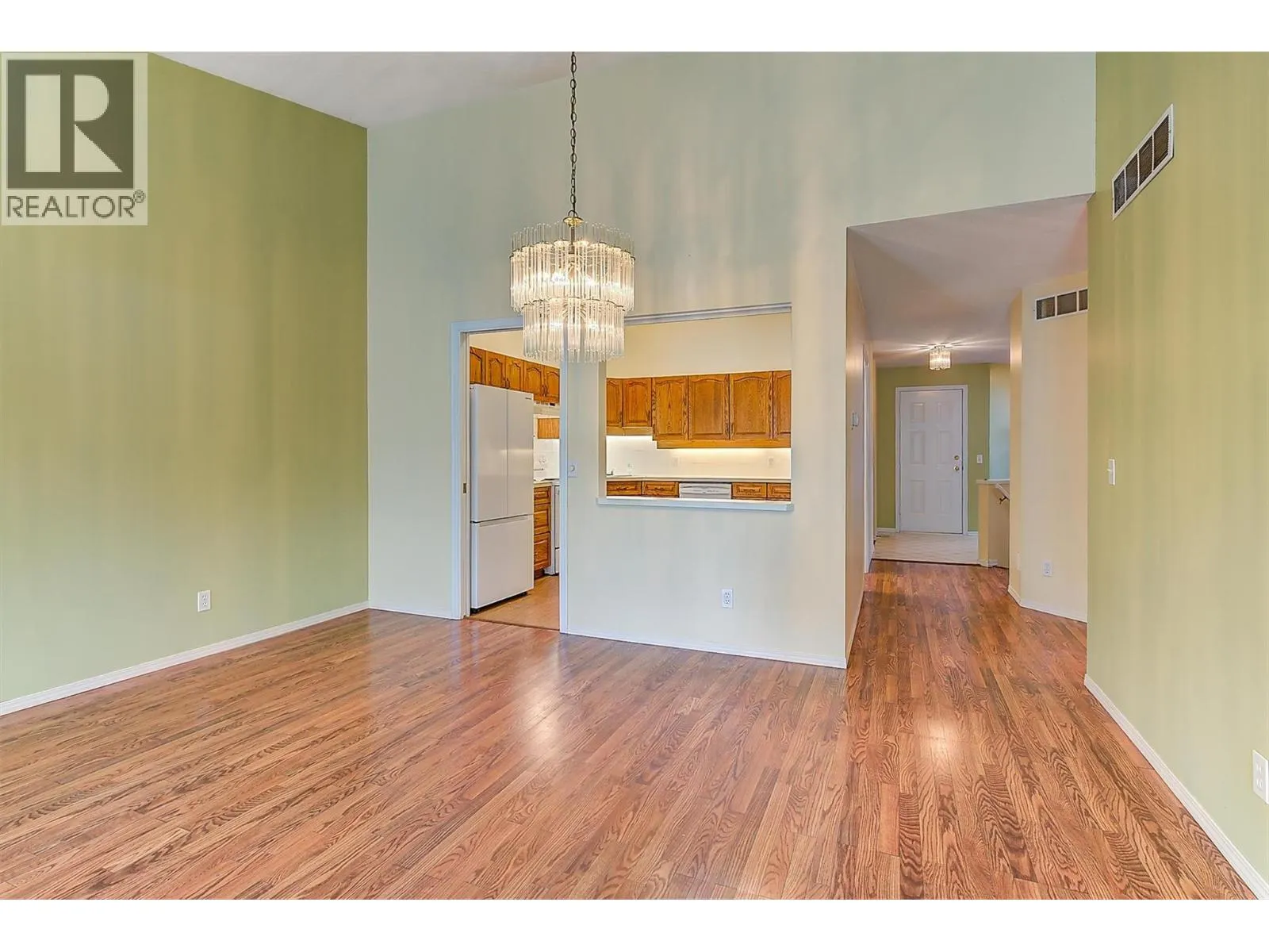 1885 Parkview Crescent Unit# 113