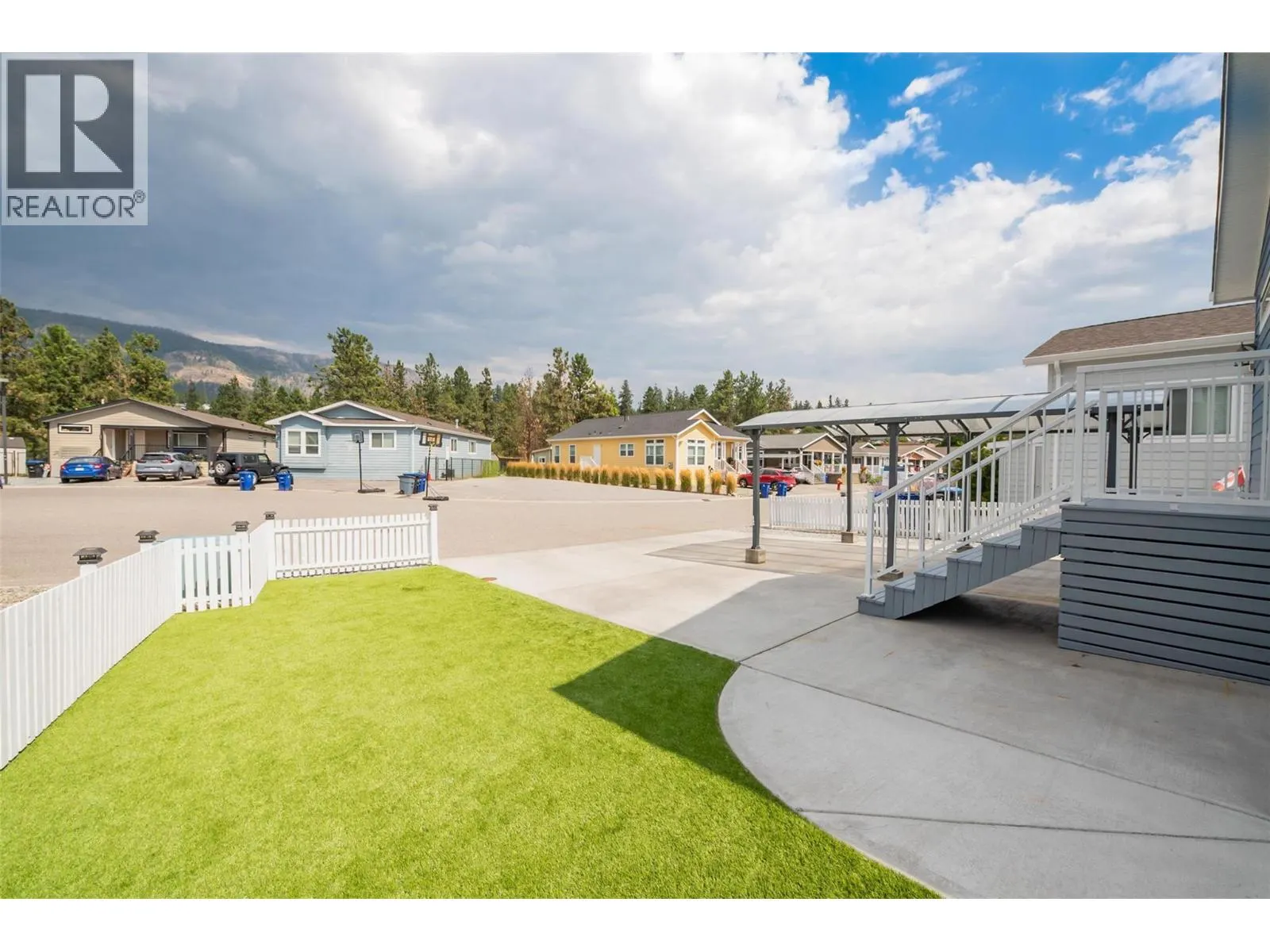 2440 Old Okanagan Highway Unit# 529