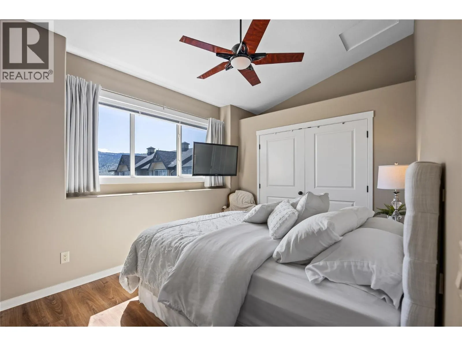 100 Sun Rivers Drive Unit# 2