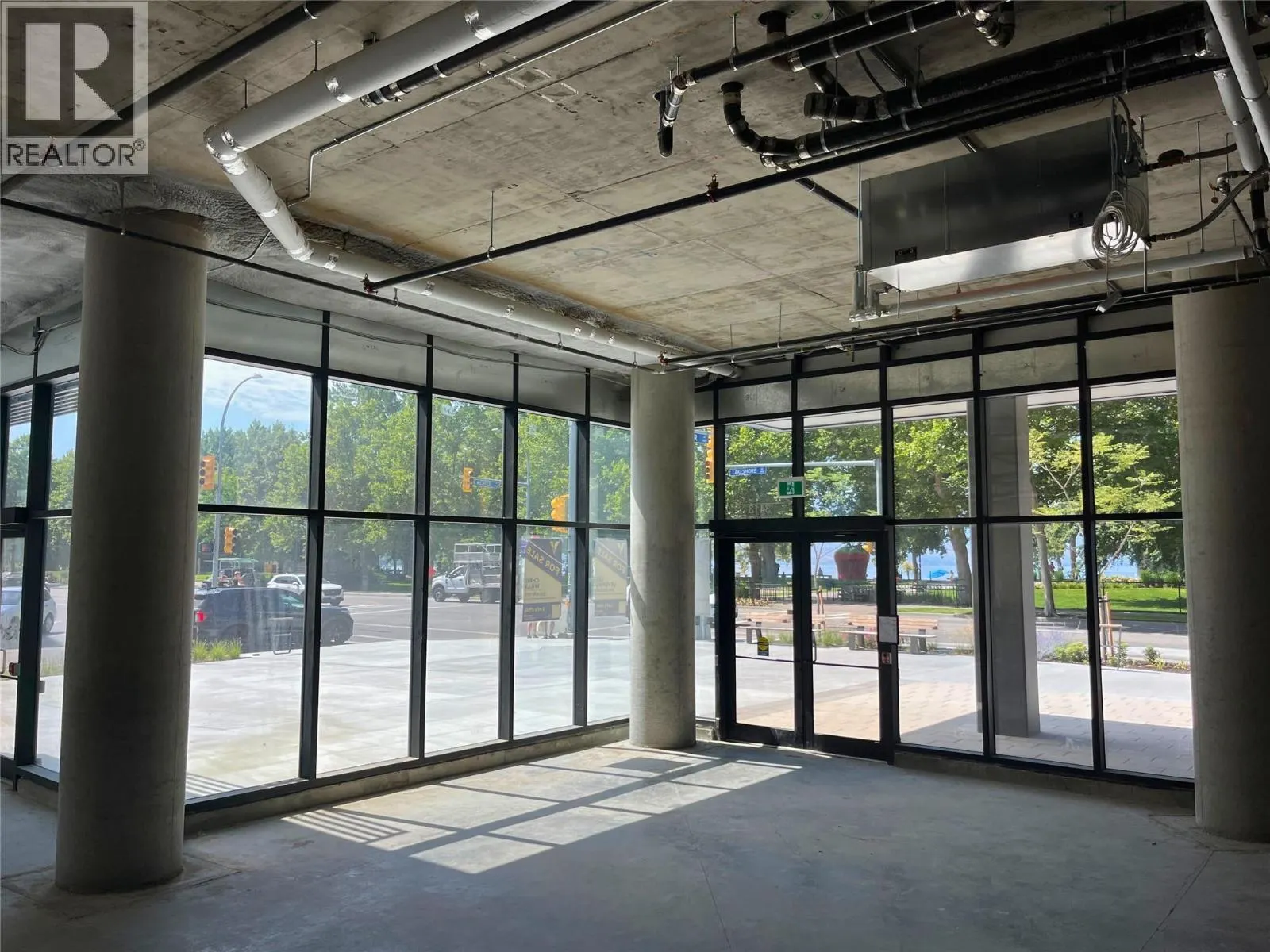3413 Lakeshore Road
