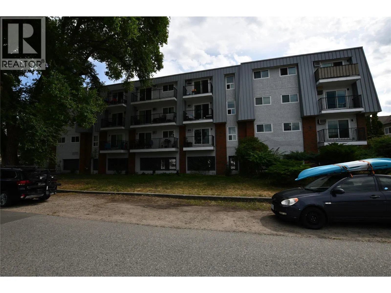 922 Dynes Avenue Unit# 304