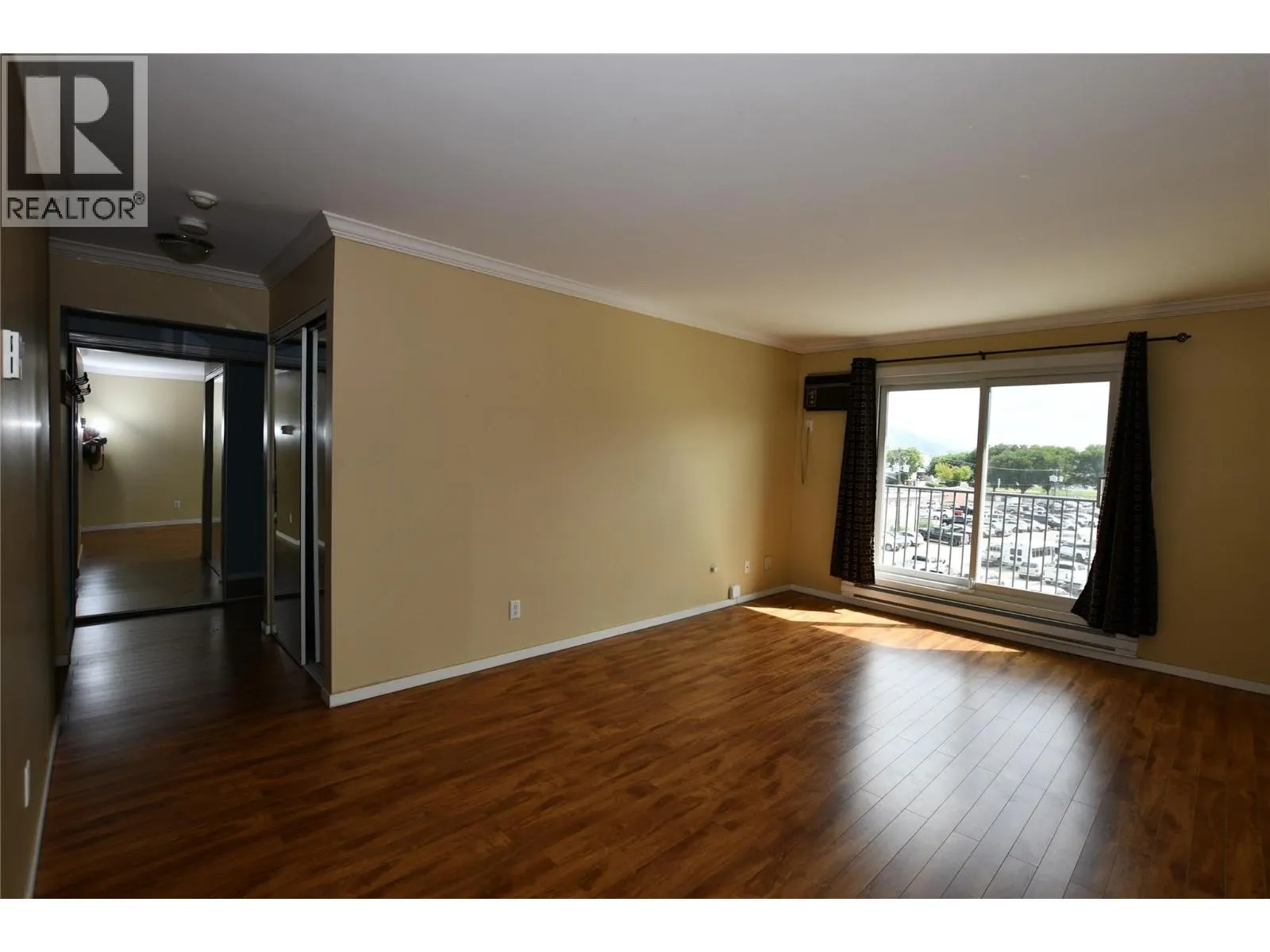 922 Dynes Avenue Unit# 304