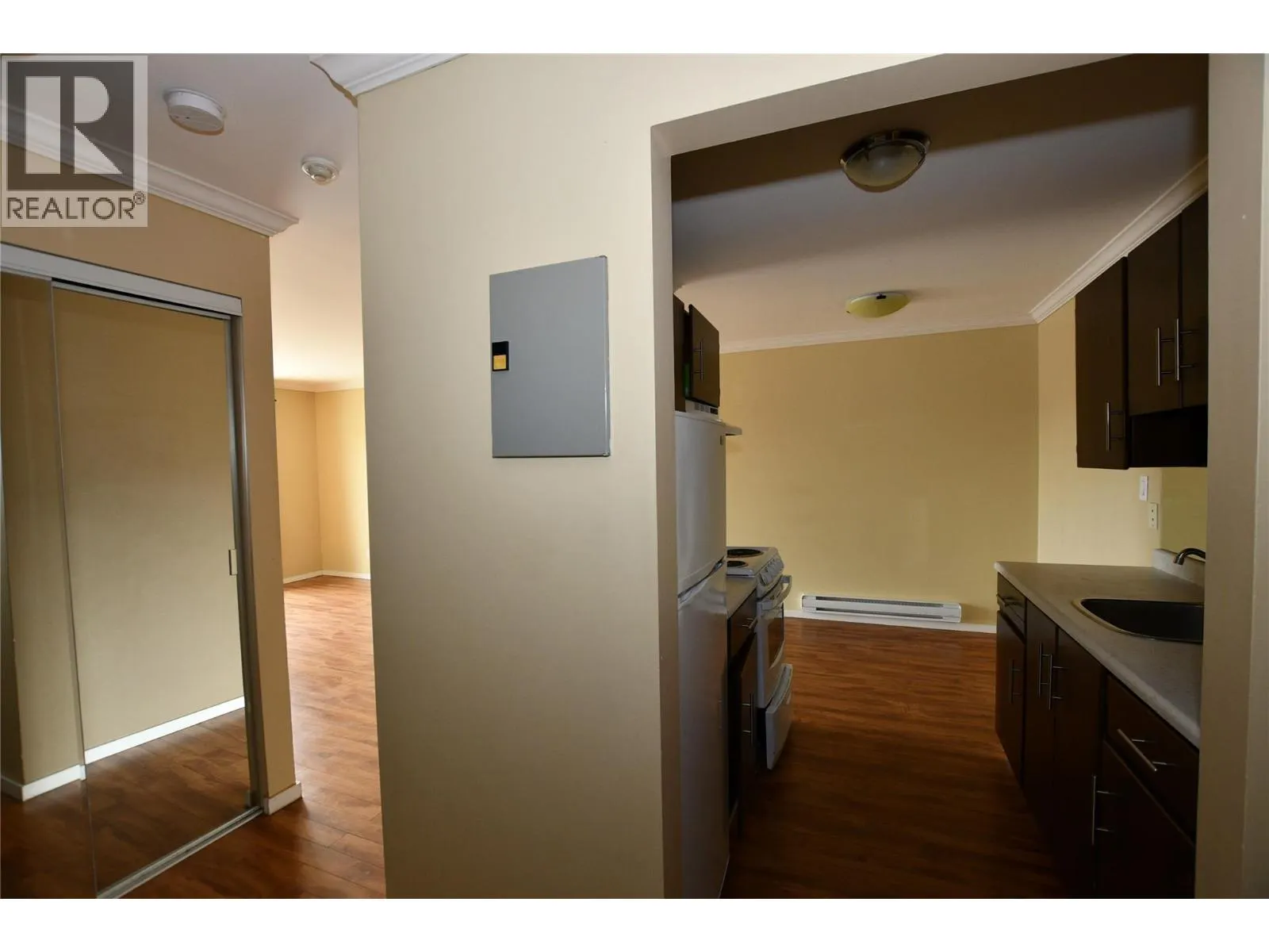 922 Dynes Avenue Unit# 304