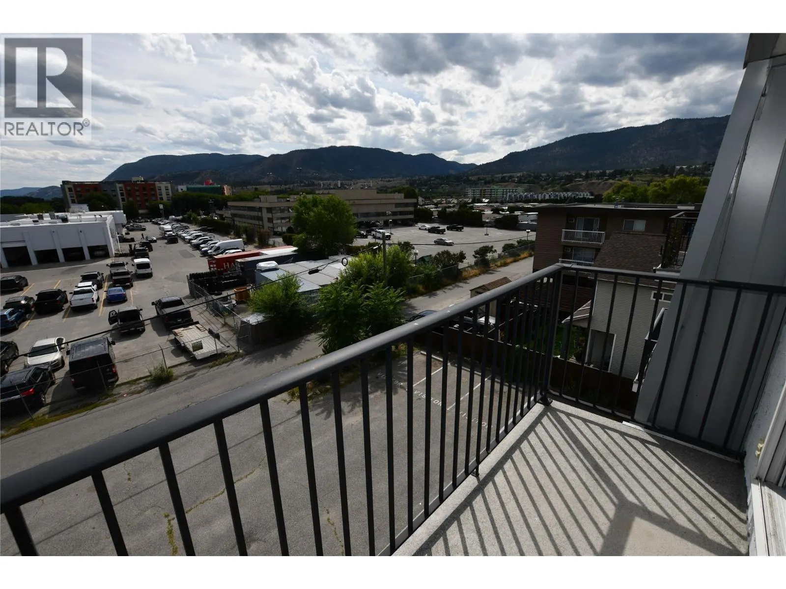 922 Dynes Avenue Unit# 304