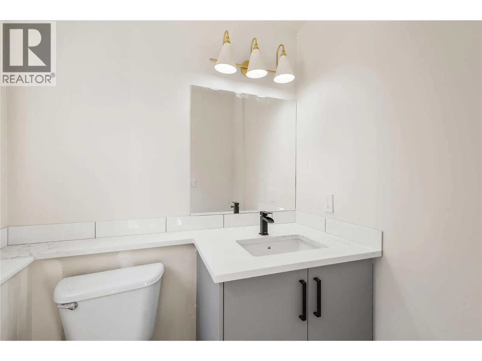 6736 Marbella Loop