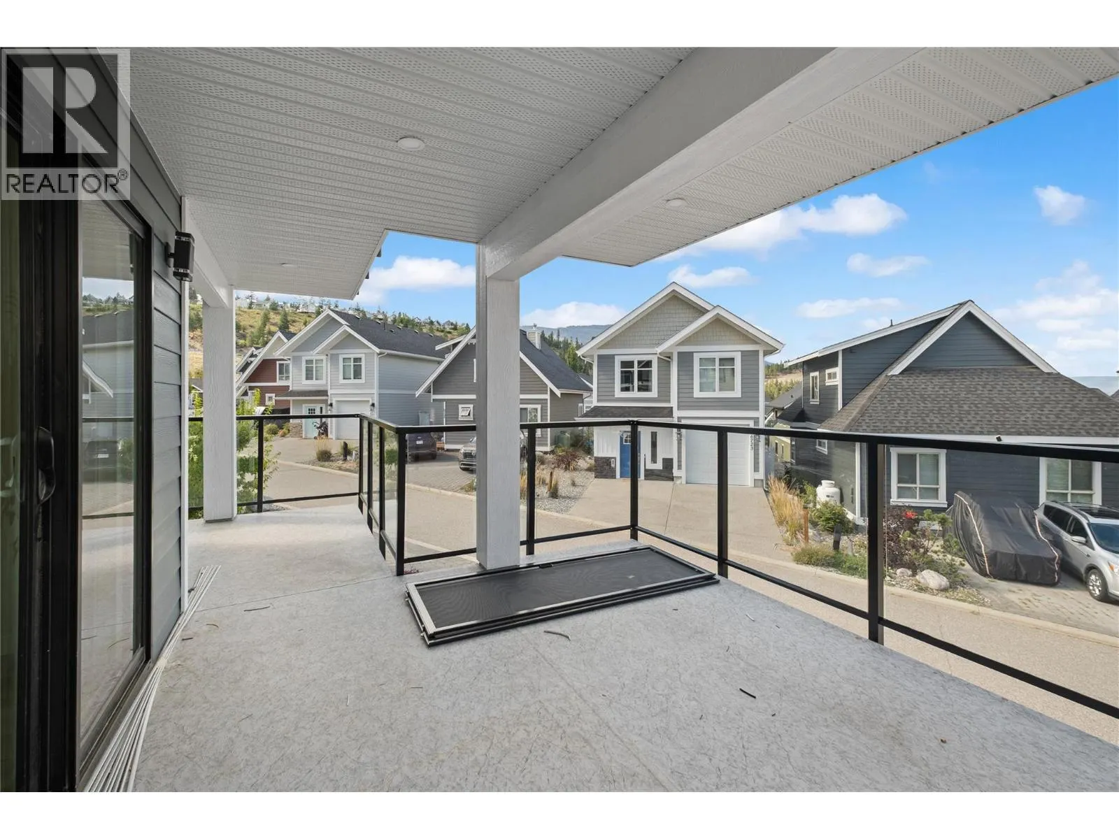 6736 Marbella Loop